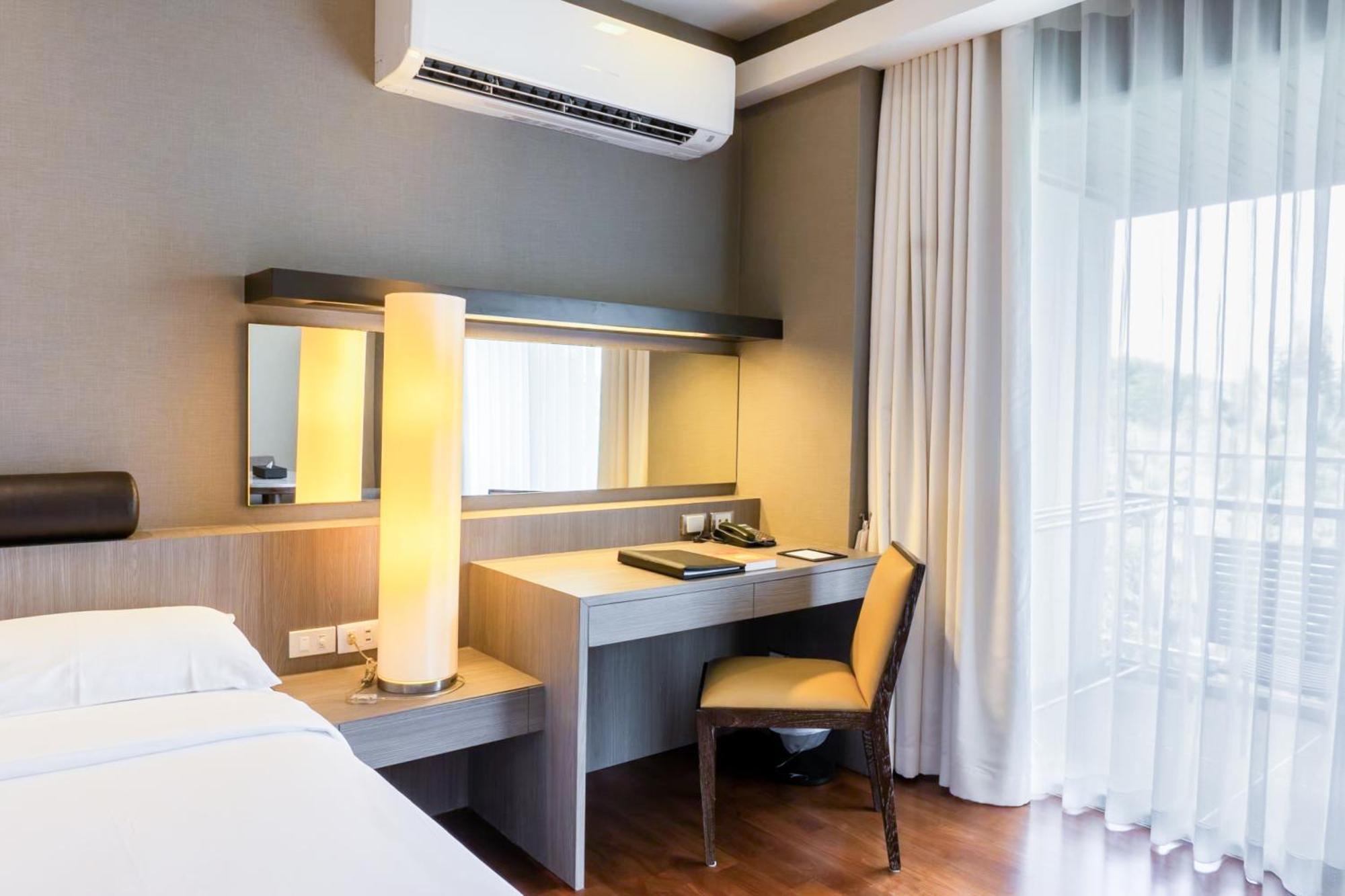 Hotel The Park Nine Srinakarin