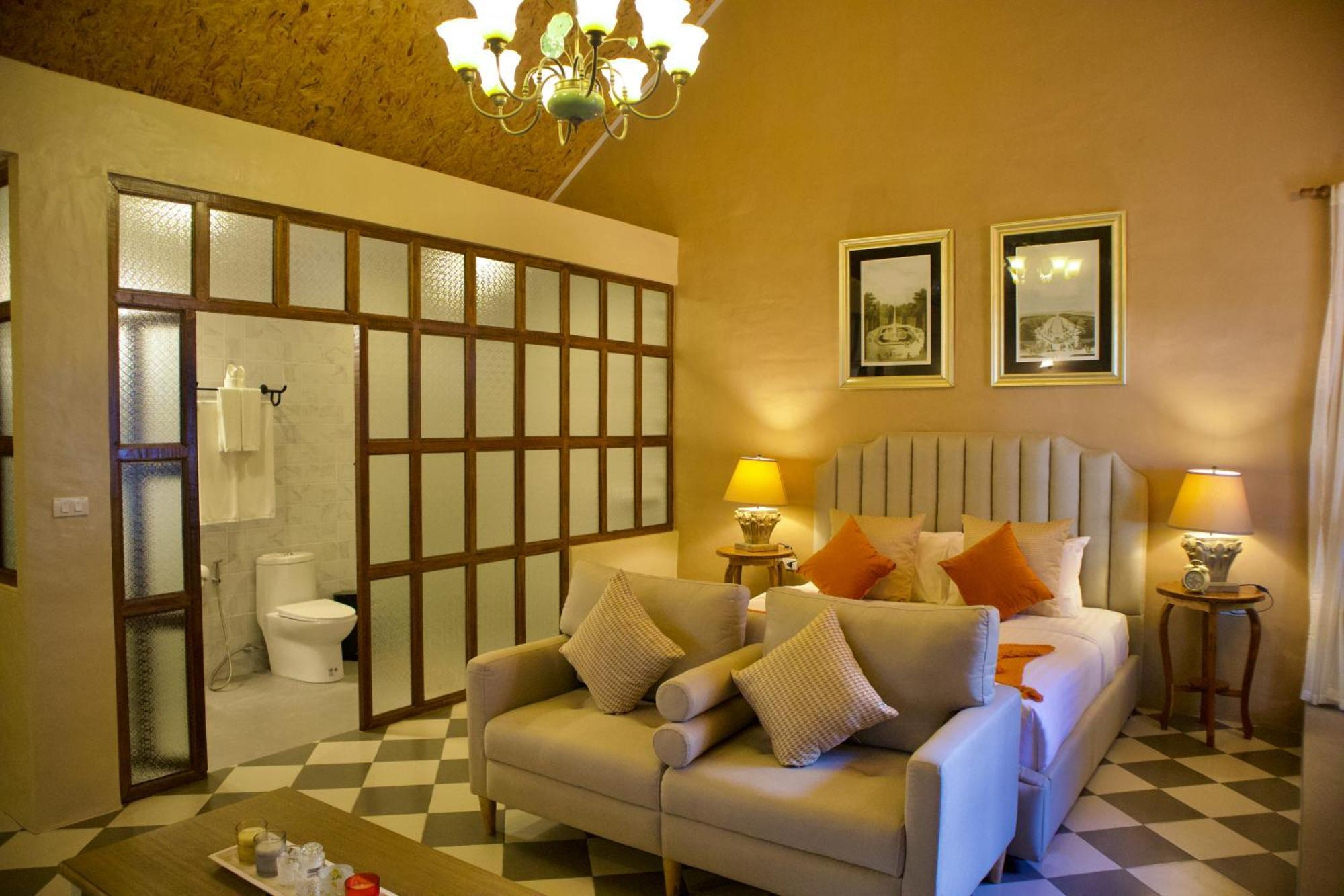 Resort Milky Bay 4*