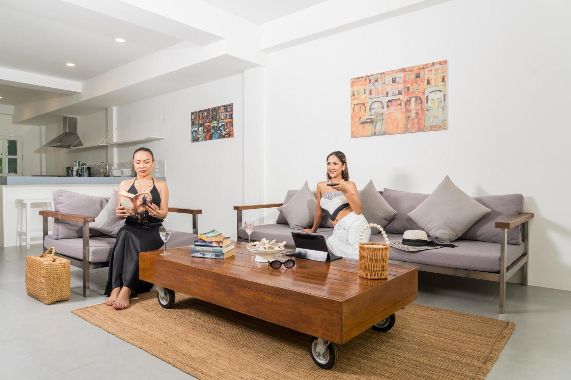 Isara Khao Lak