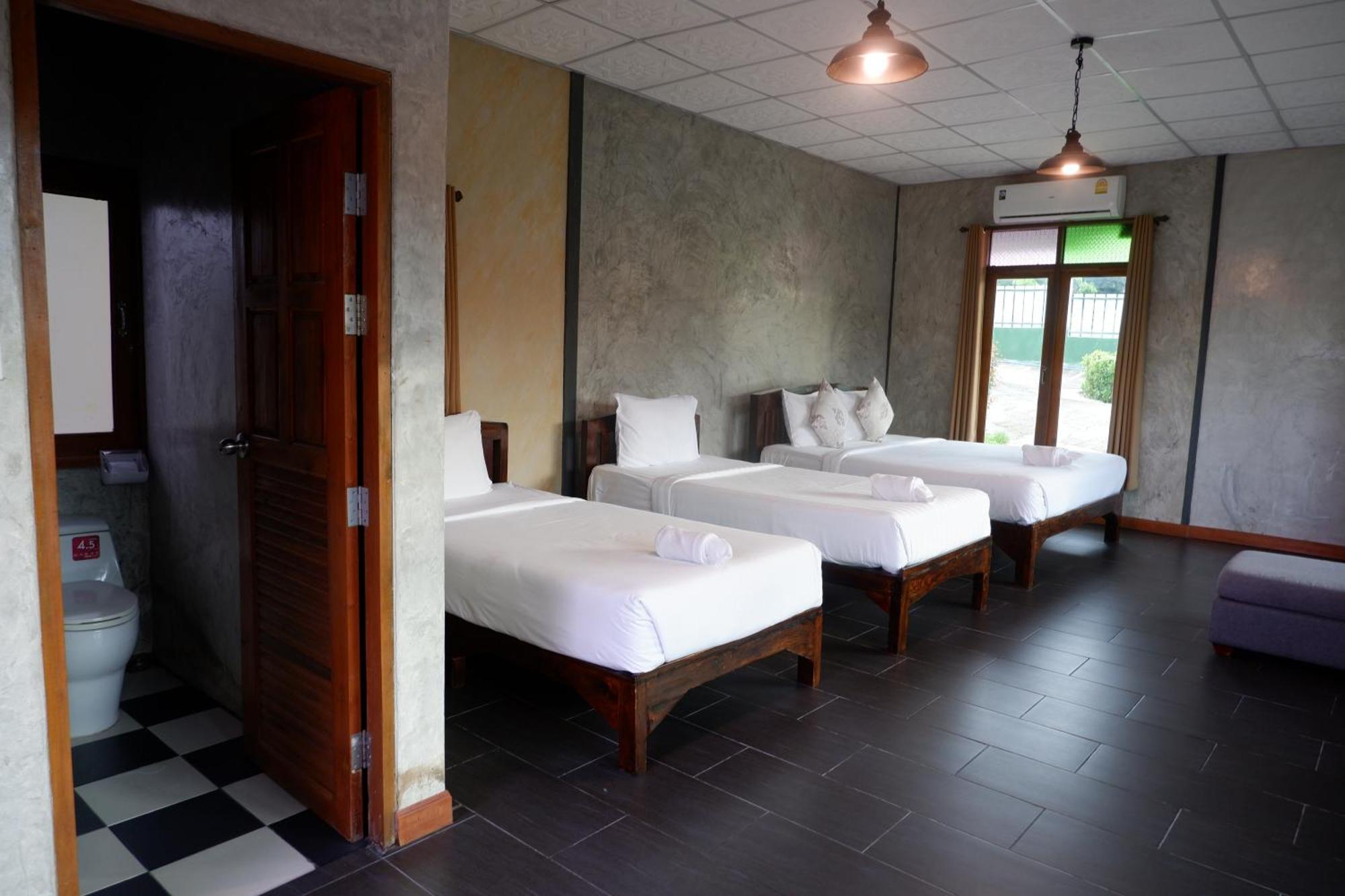 Resort Nok Chan Mee Na 3*