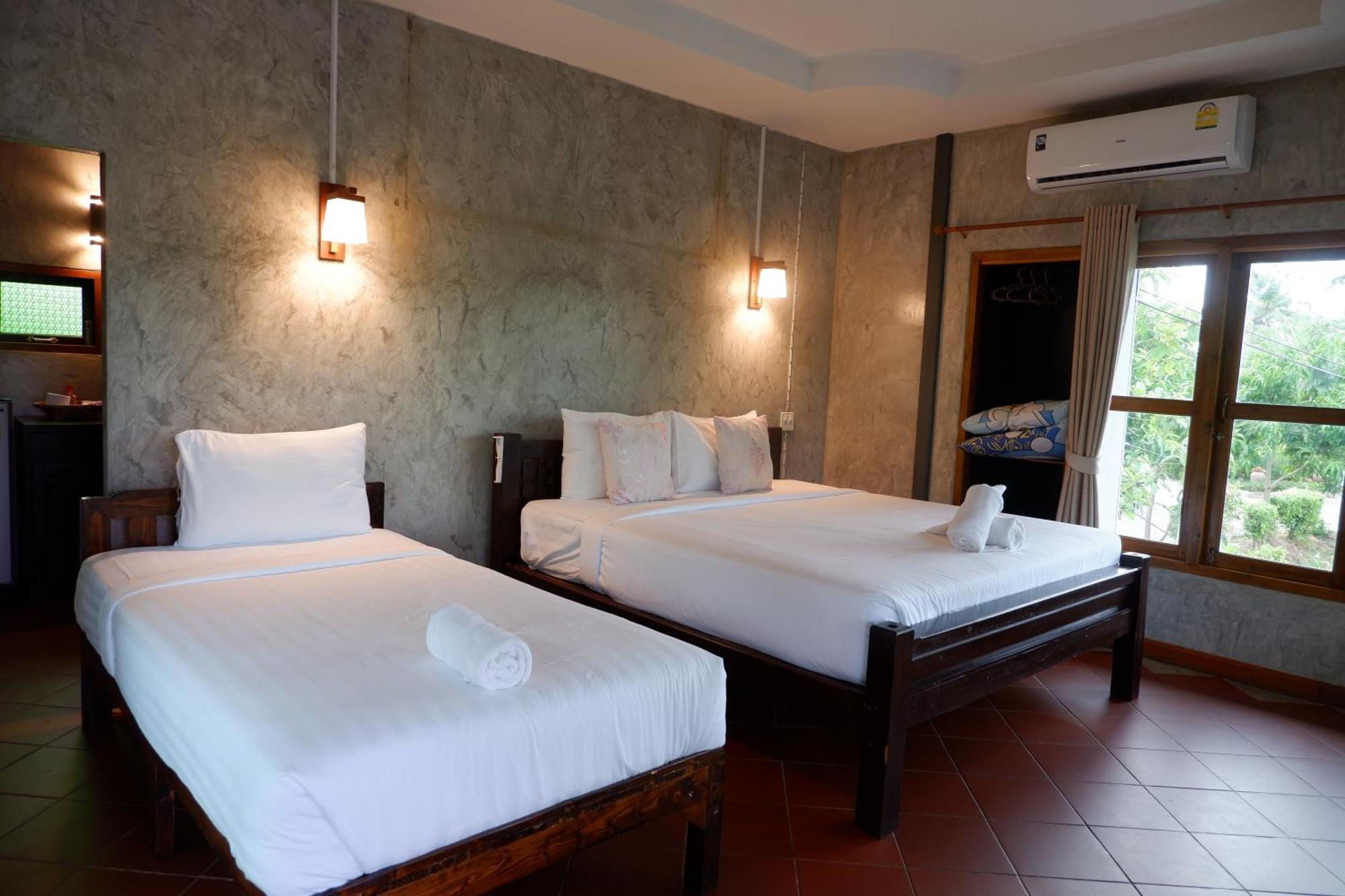 Resort Nok Chan Mee Na 3*
