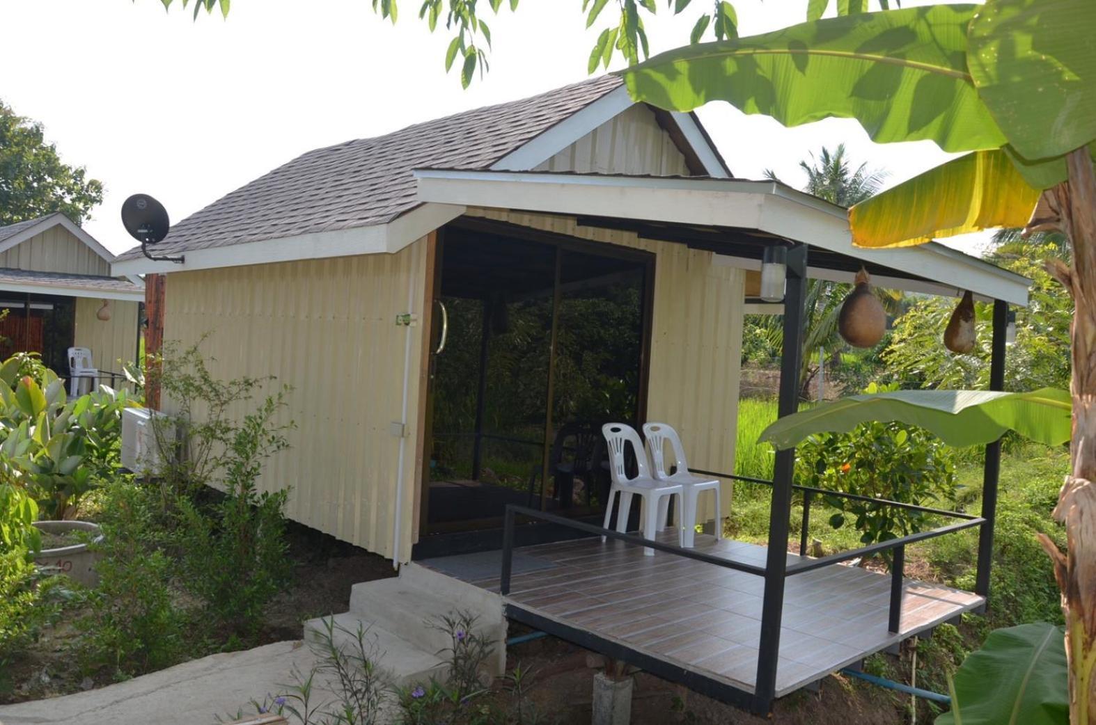 Resort Nok Chan Mee Na