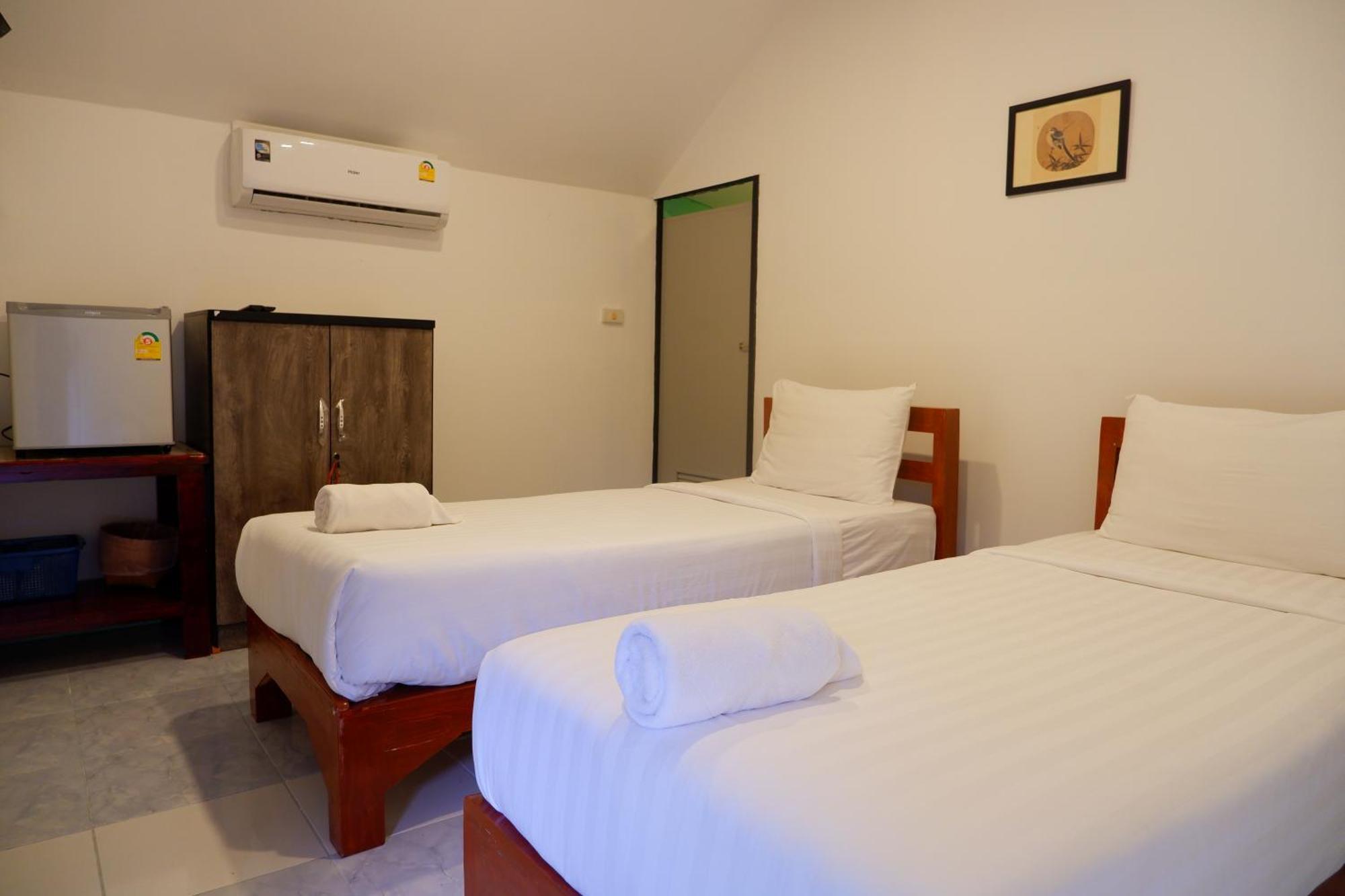 Nok Chan Mee Na Resort