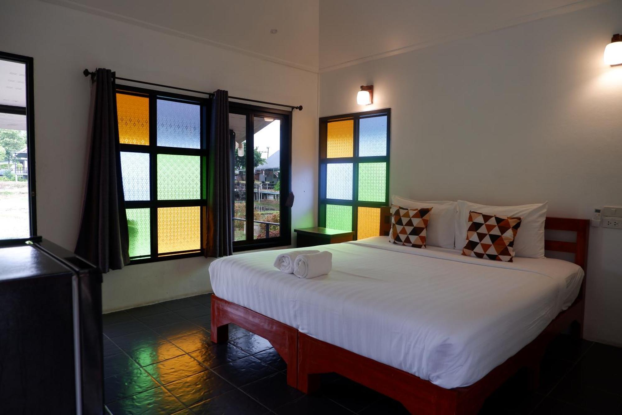 Resort Nok Chan Mee Na