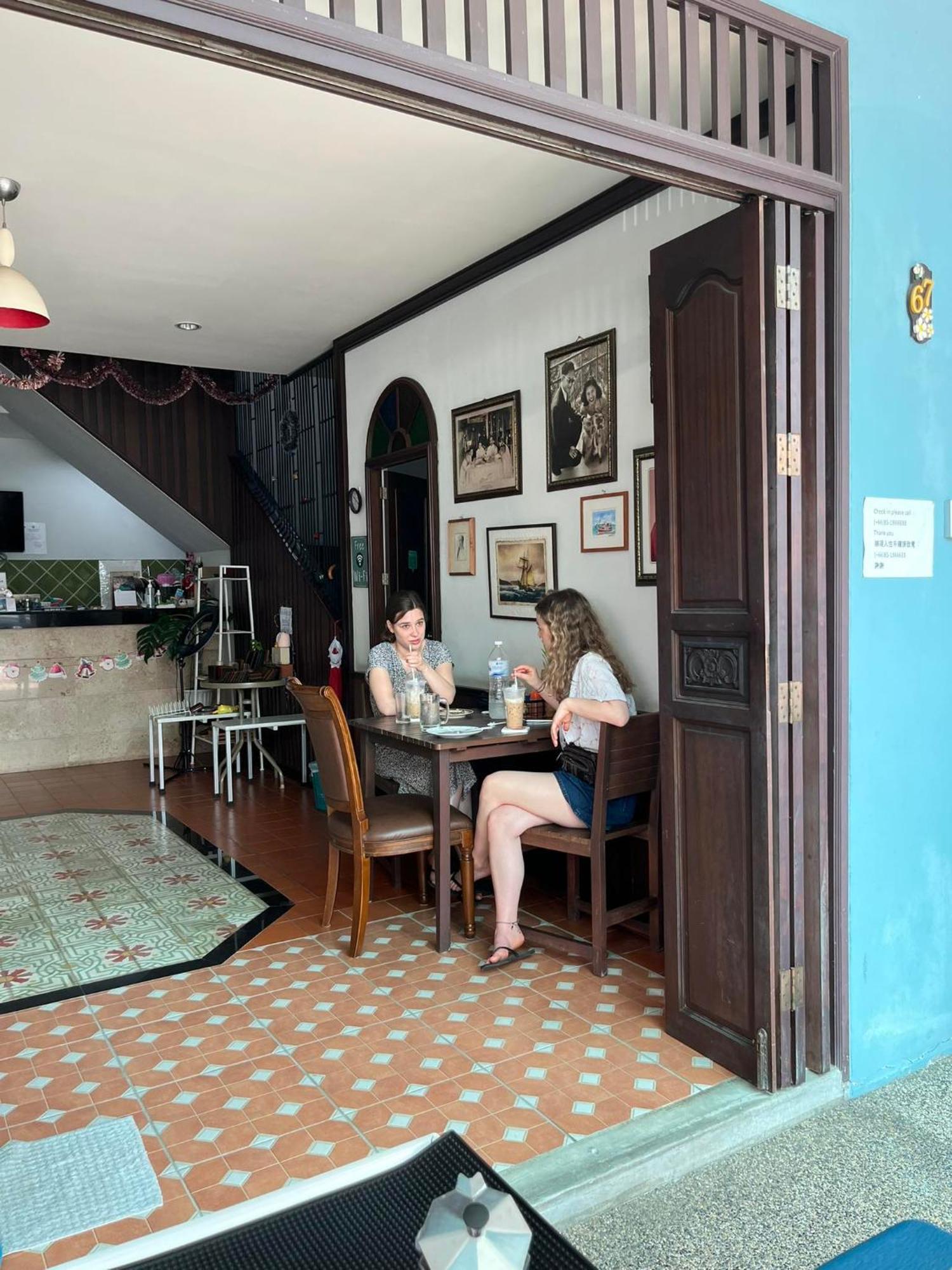Hotel Grandmom Place 3*