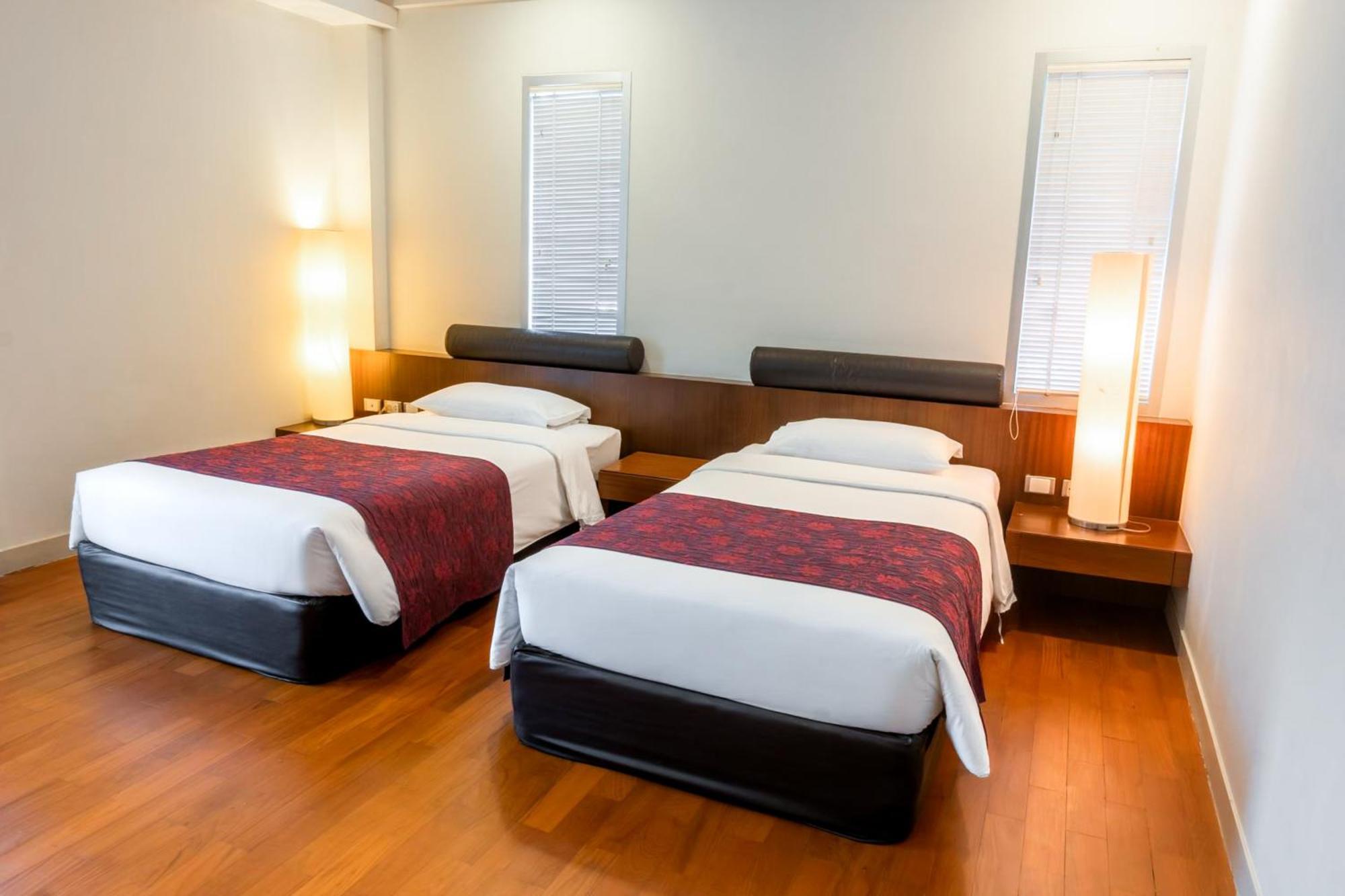 The Park Nine Srinakarin 4*