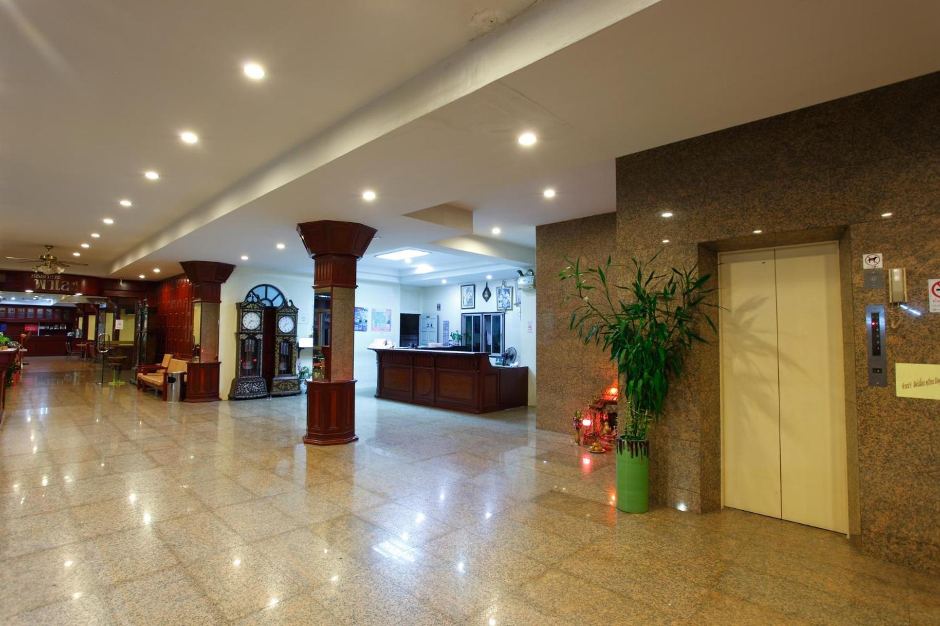 Hotel Palace Chumphon