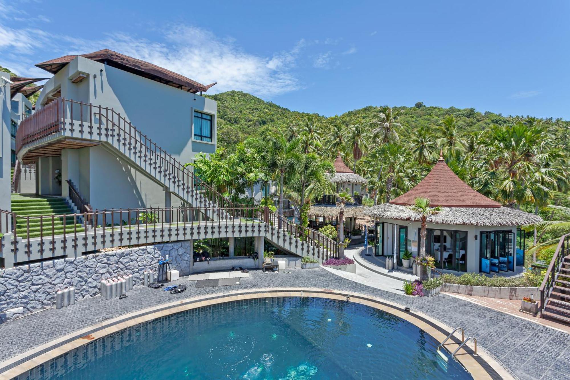 The Tarna Resort, Resort