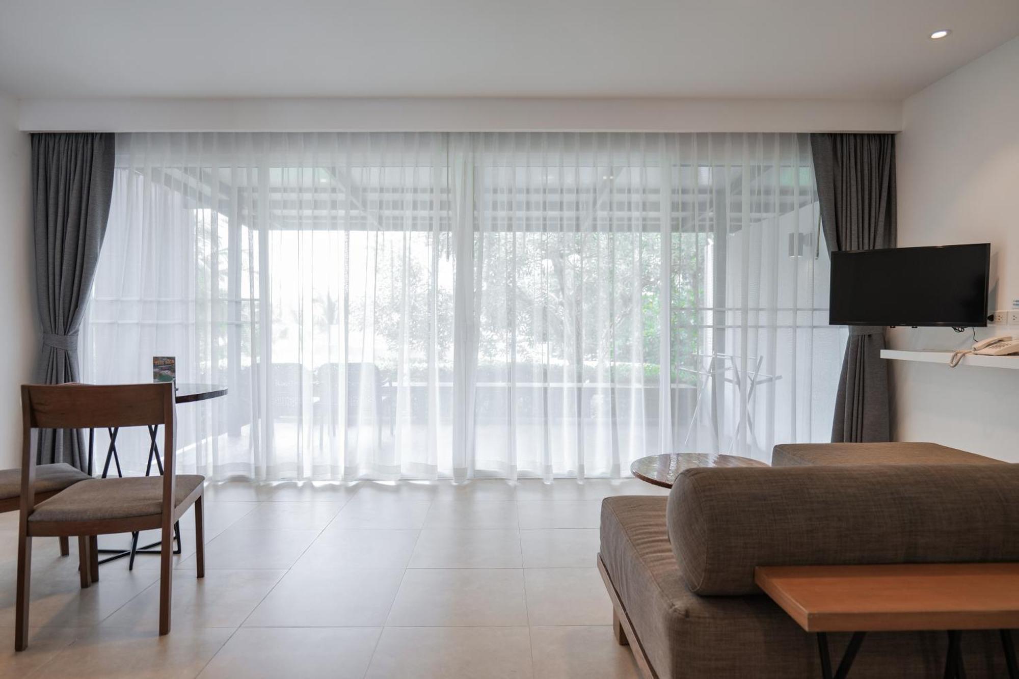 Seanery Beach Resort 4*