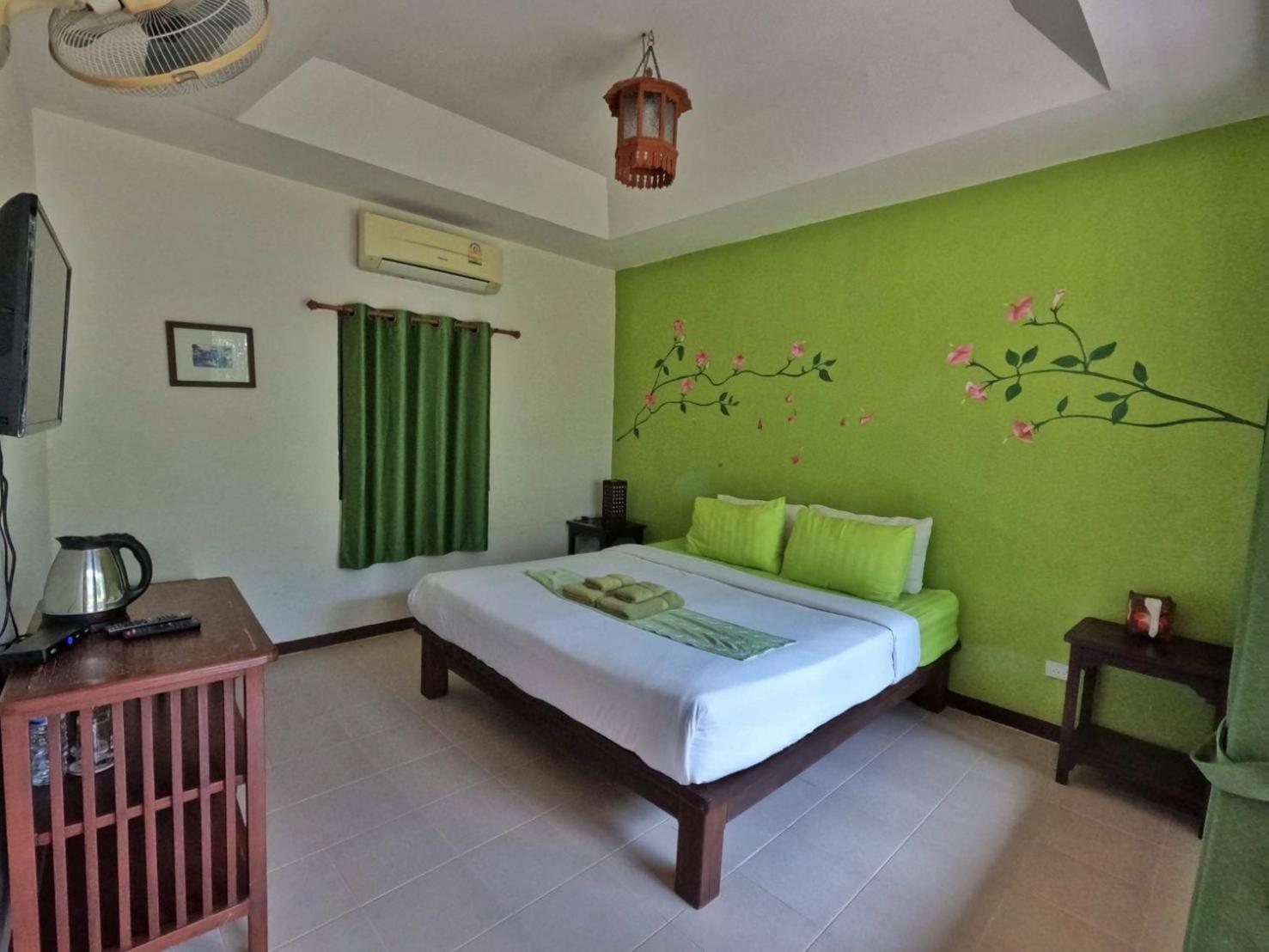 Hotel Baan Mai Kon Muang 2*