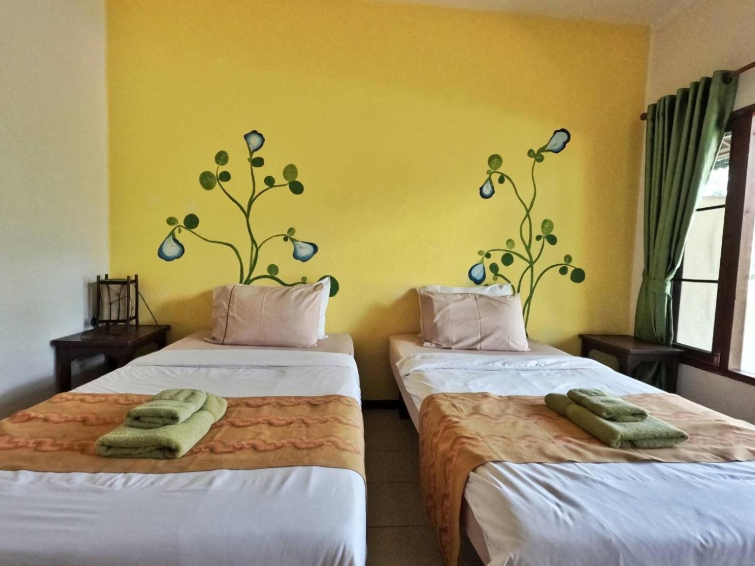 Hotel Baan Mai Kon Muang