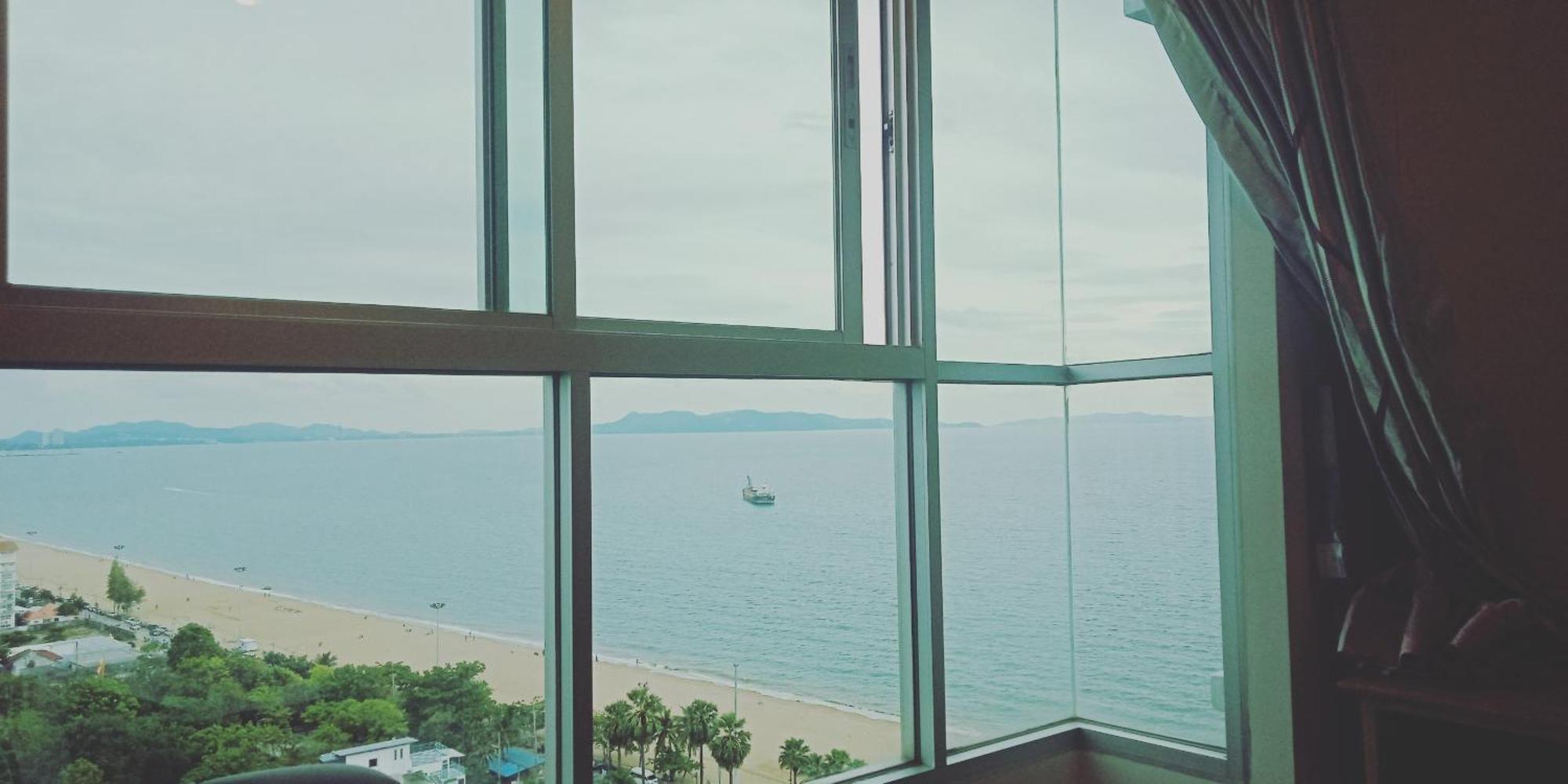 Pattaya Seaview Premium *