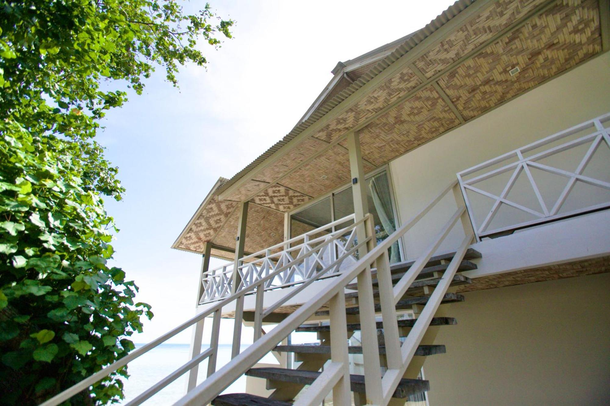 Milky Bay Resort