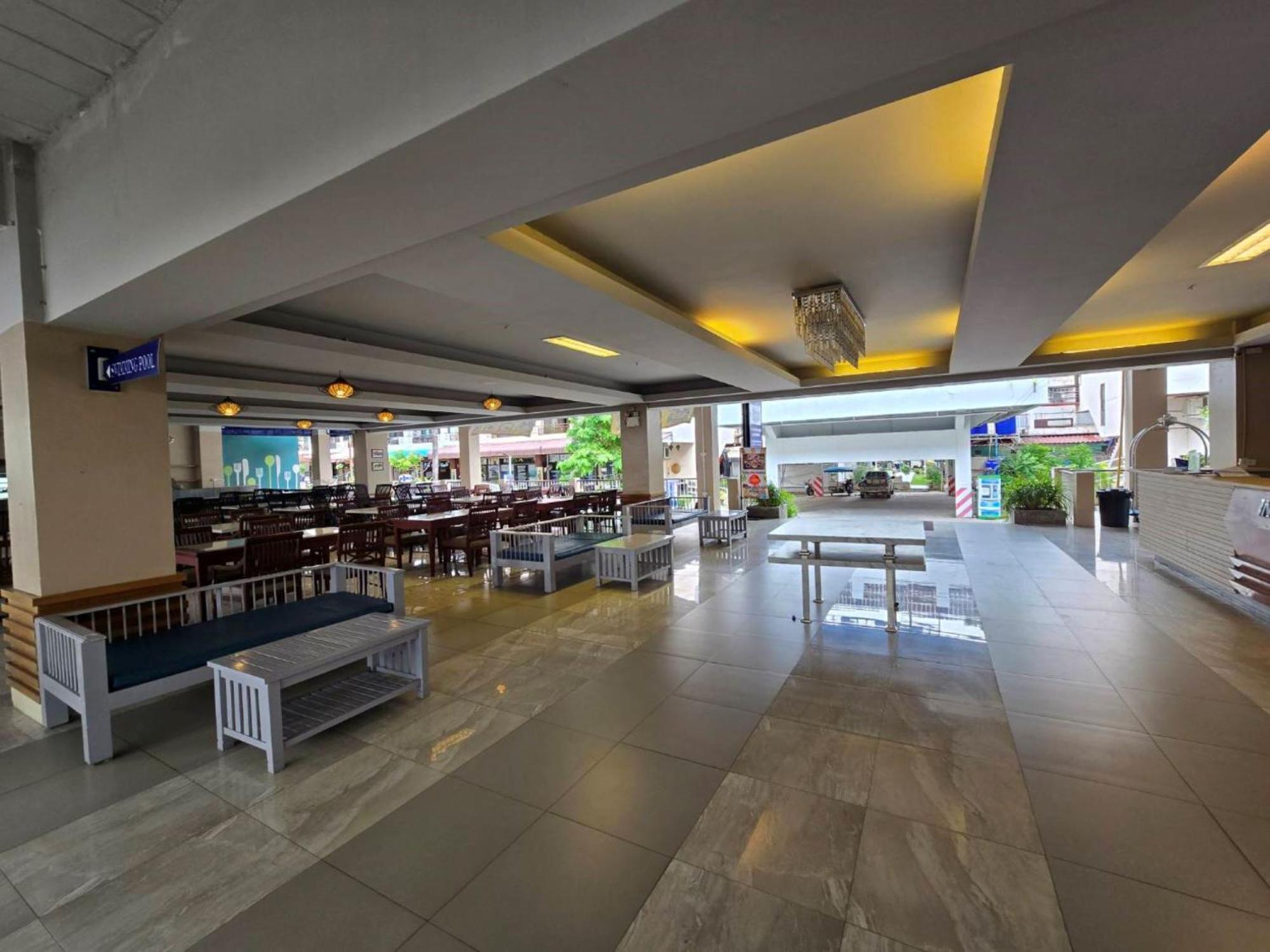 Plaza Hotel Jomtien Beach