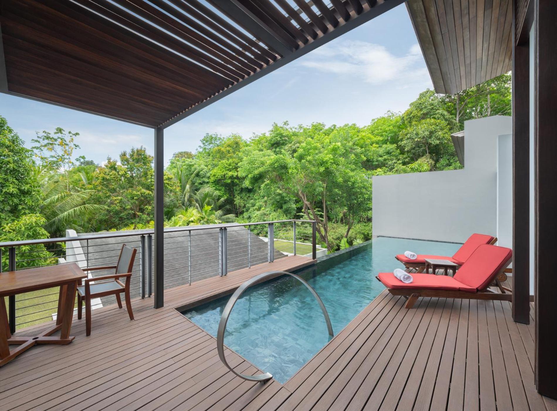 W Koh Samui Mae Nam