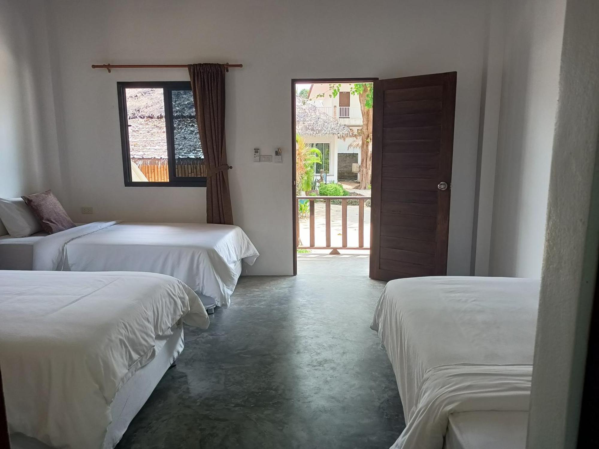 Sarana Resort Baan Tai