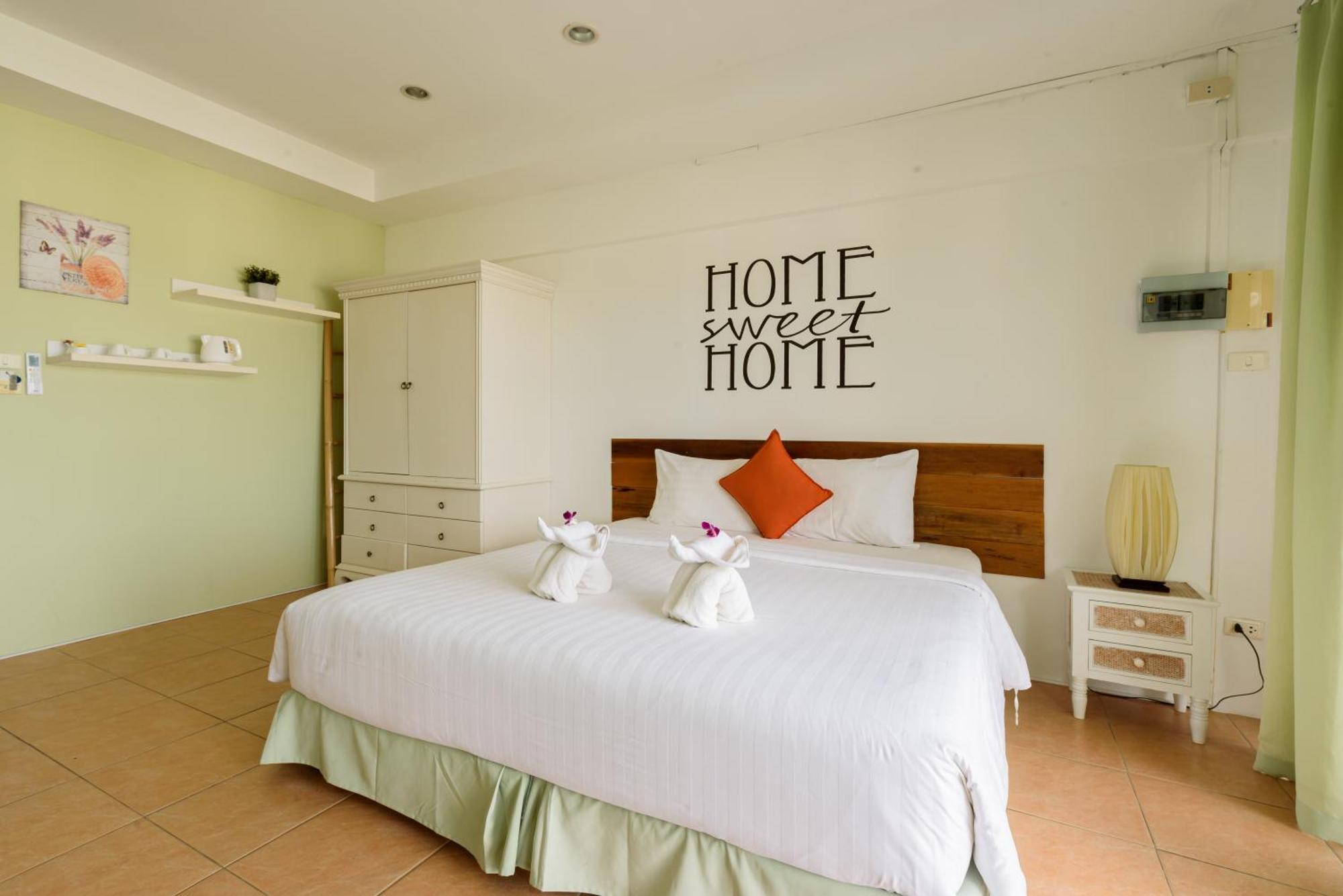 Little Hotel 4*