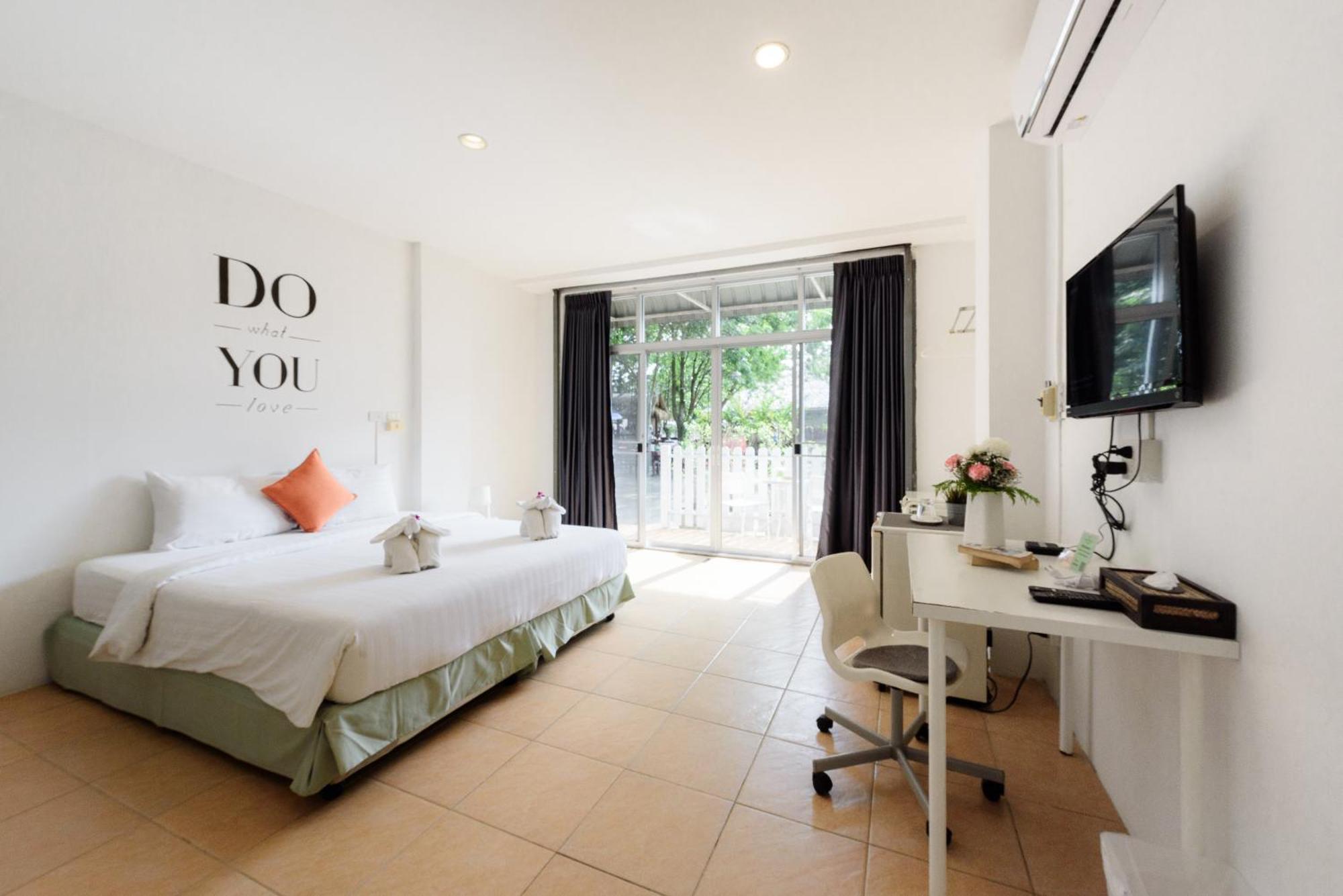 Little Hotel 4*