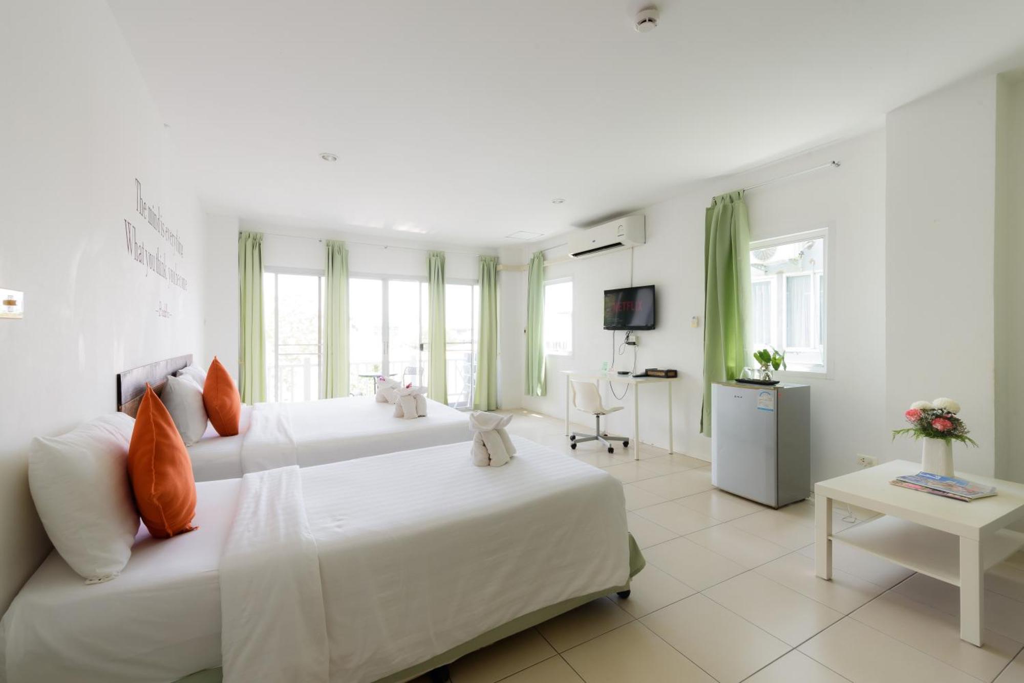 Little Hotel 4*