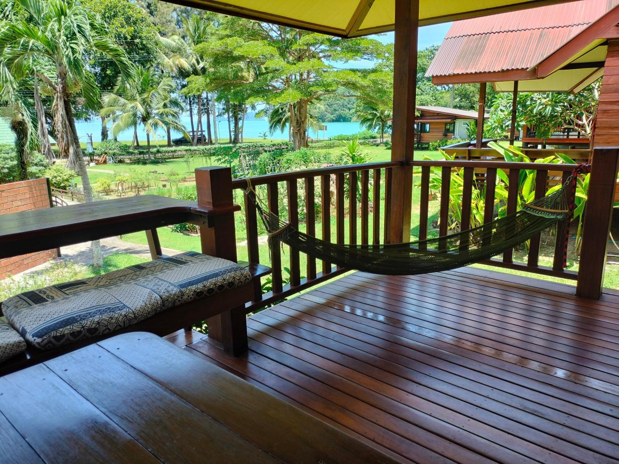 Suntisook Resort 2*
