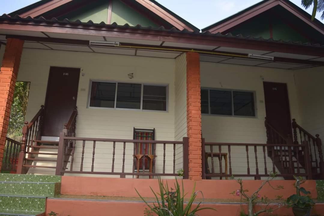 Phi Phi View Point Hotel 2*