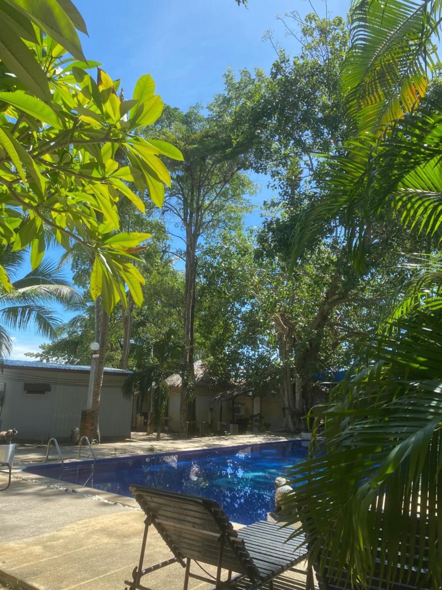 Hutofhappiness Apartamento Thongsala