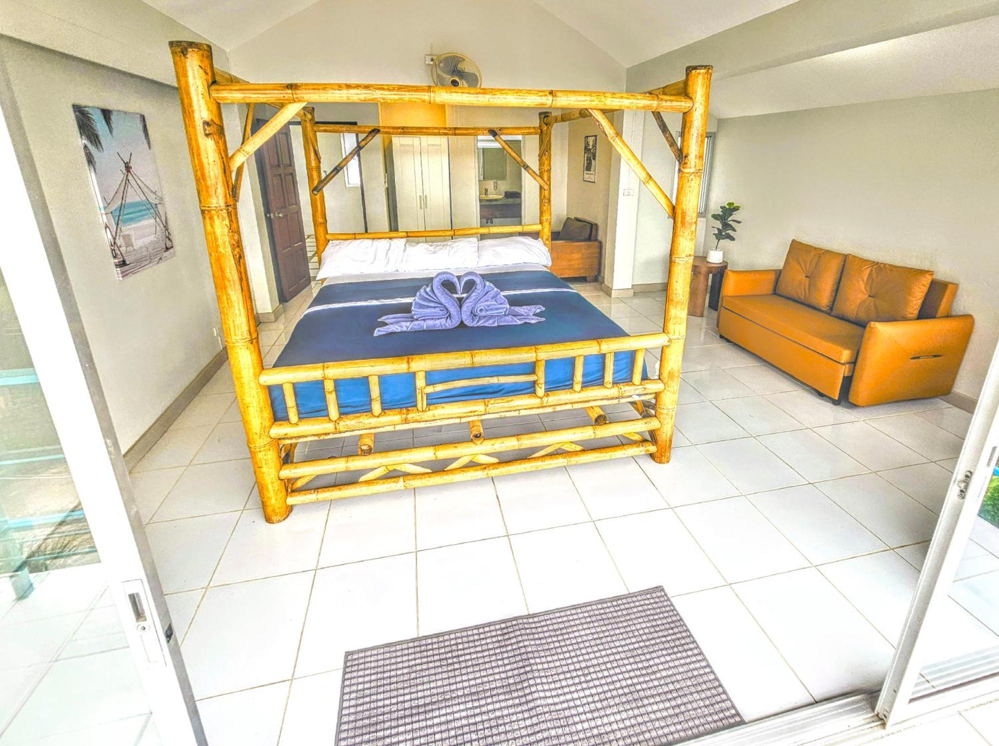 Apartamento Front Queen's Castle - Kid Friendly, Like Royalty *