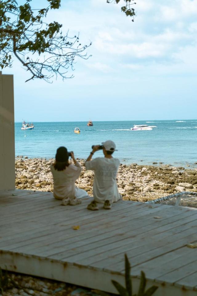 Haven Beachfront Hotel *