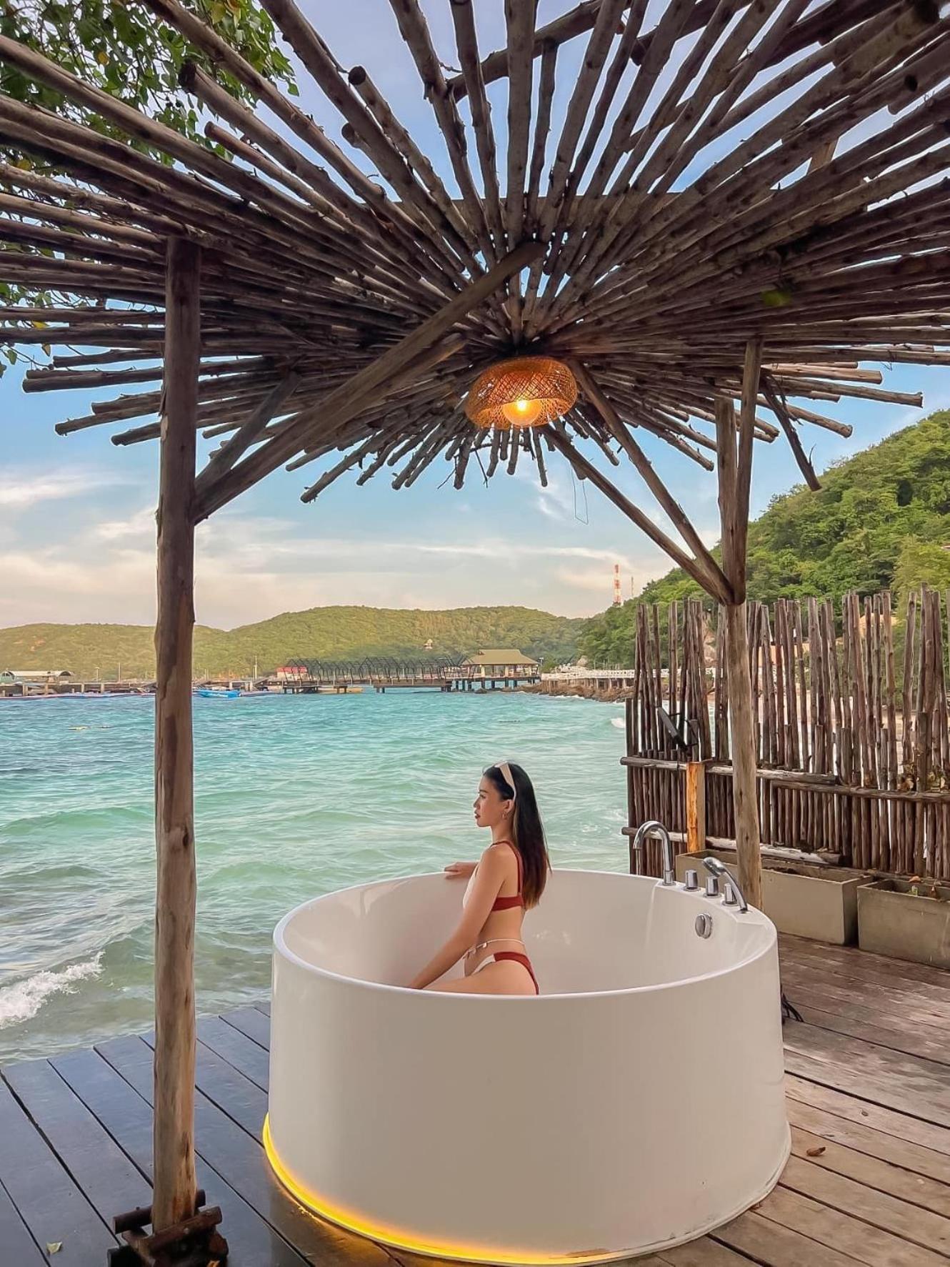 Haven Beachfront Hotel
