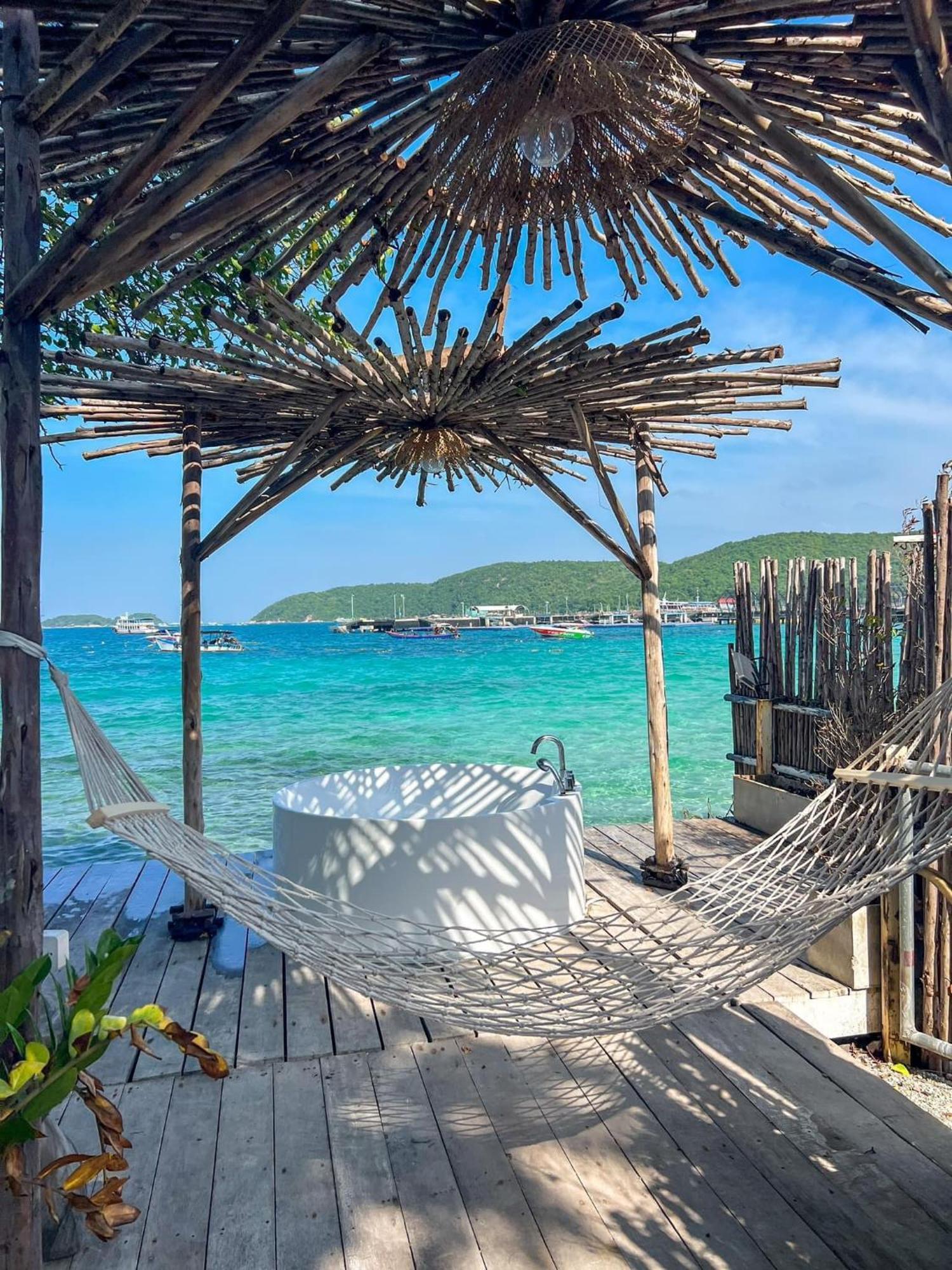 Haven Beachfront Hotel