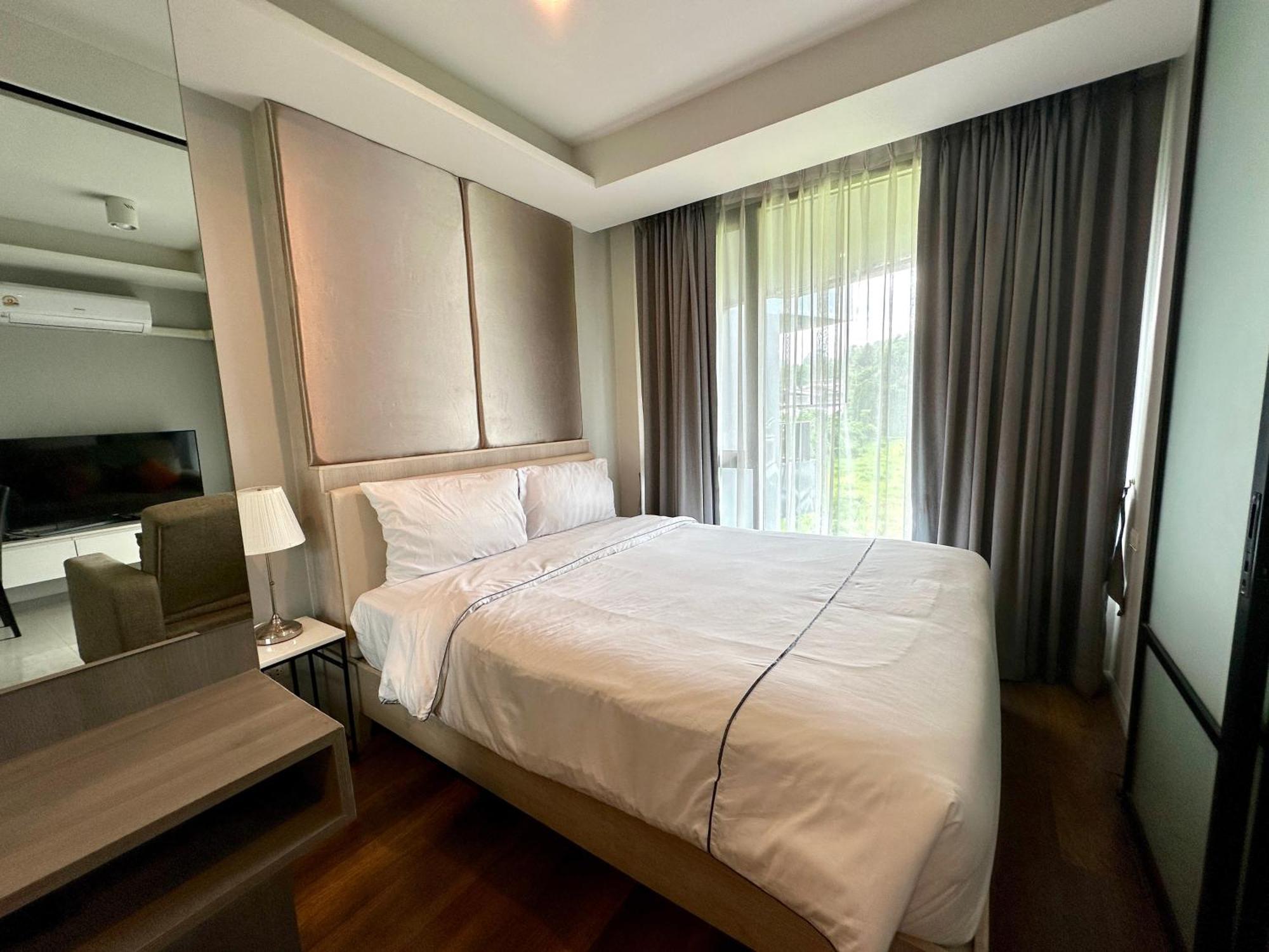 6th Avenue Apartment