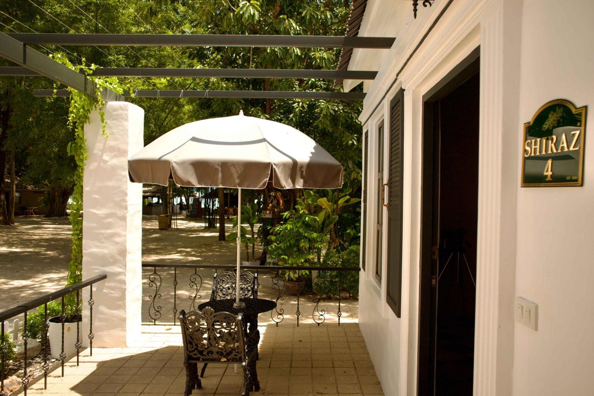 Milky Bay Resort Baan Tai