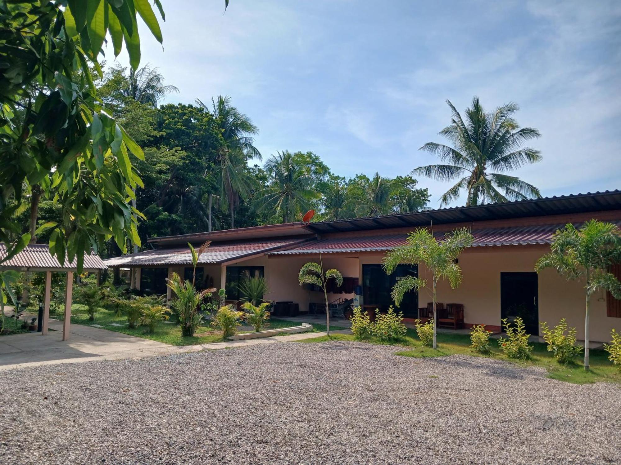 Baan Long
