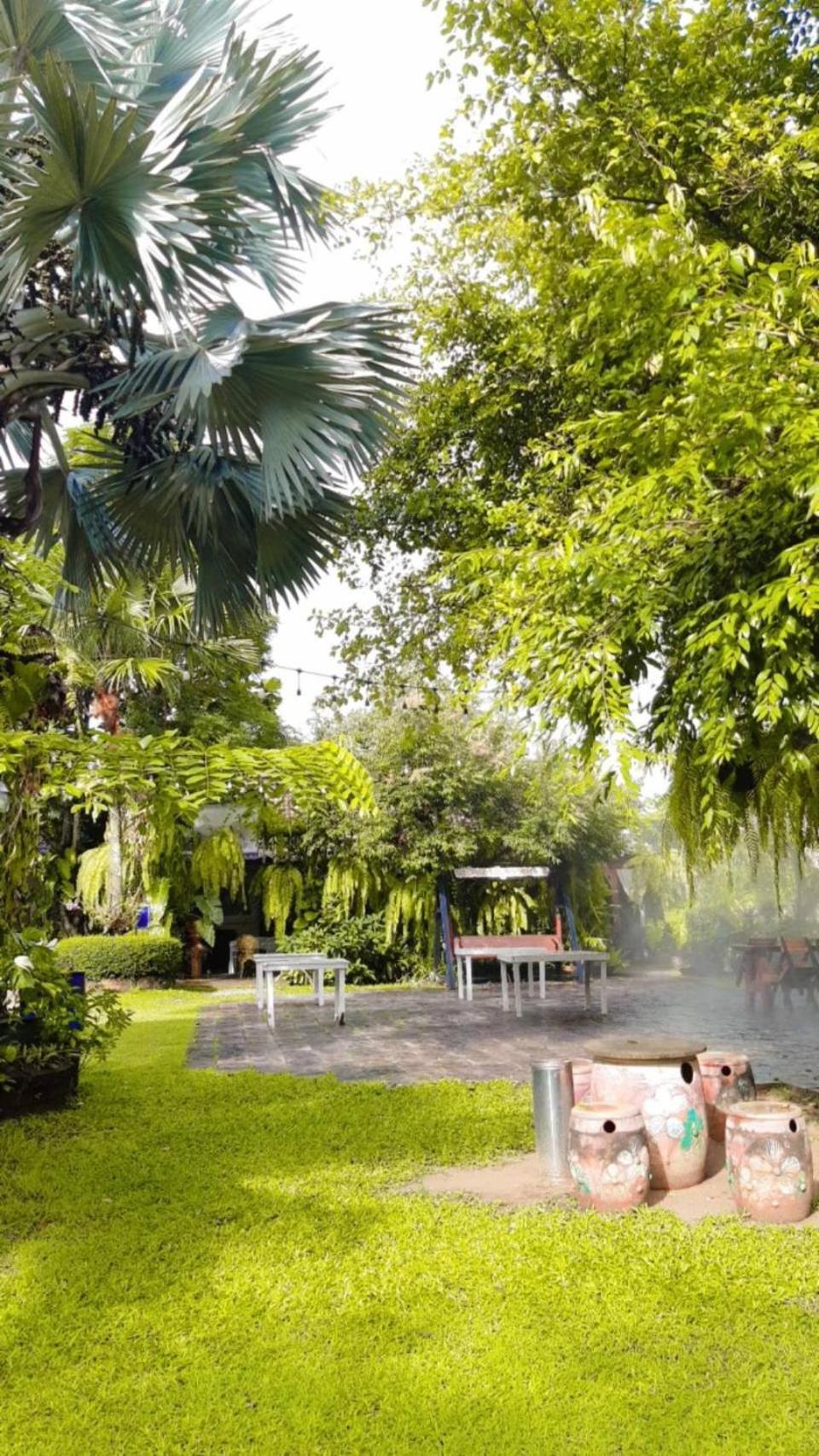 Park & Pool