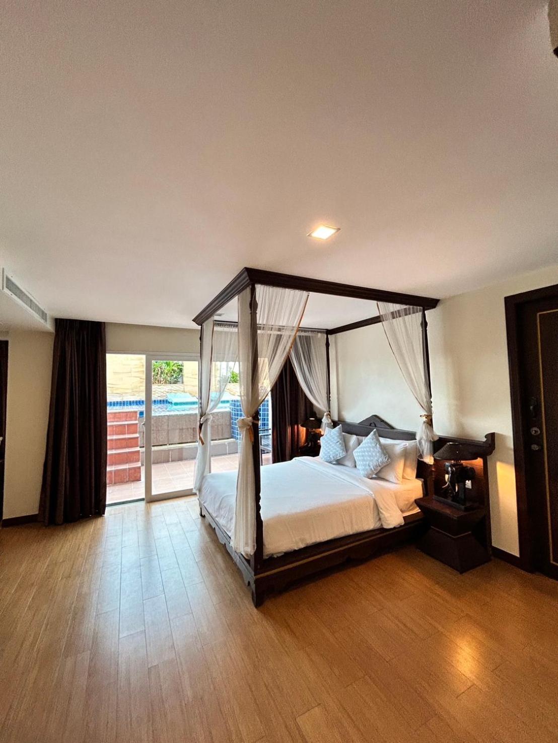 Hotel Royal Heritage Pavilion,