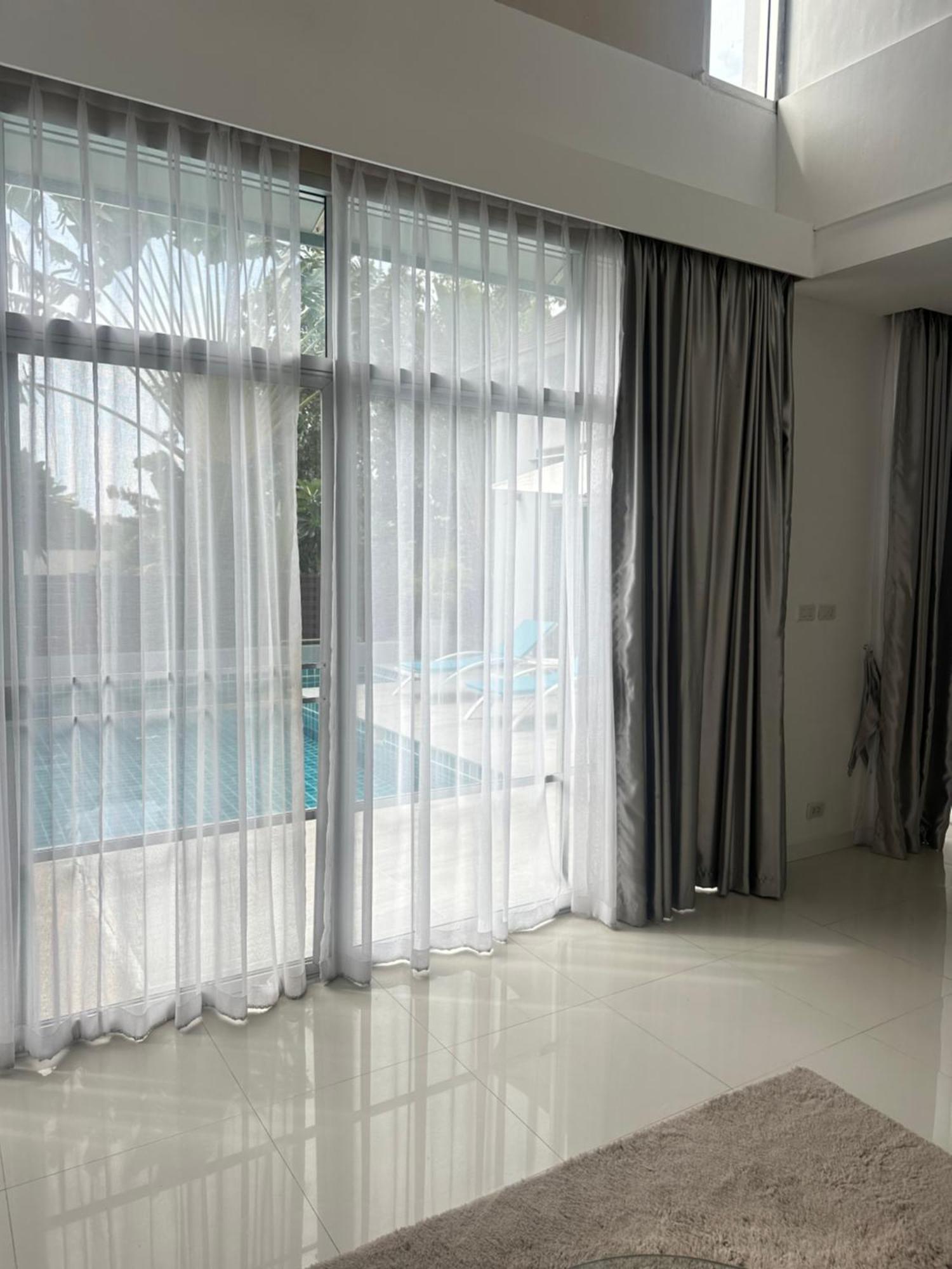 Villa Pool