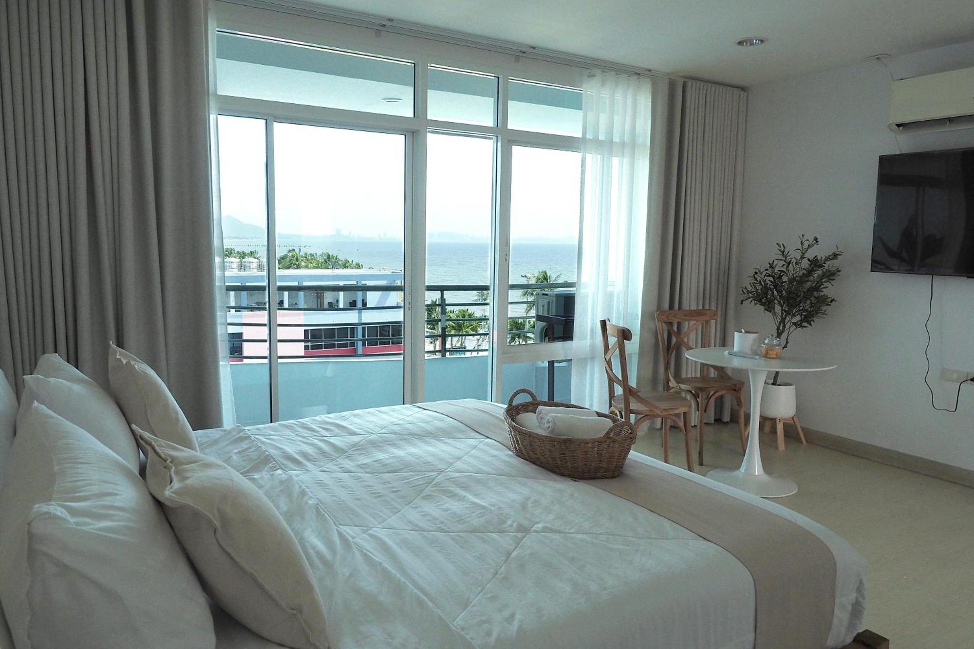 Apartment The By Thanthita Next To Wonnapa Free Bang Saen