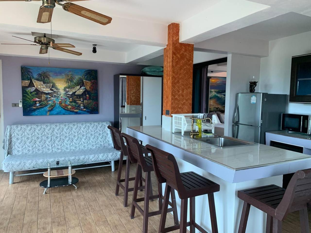 Penthouse Crystal Bay Apartment *
