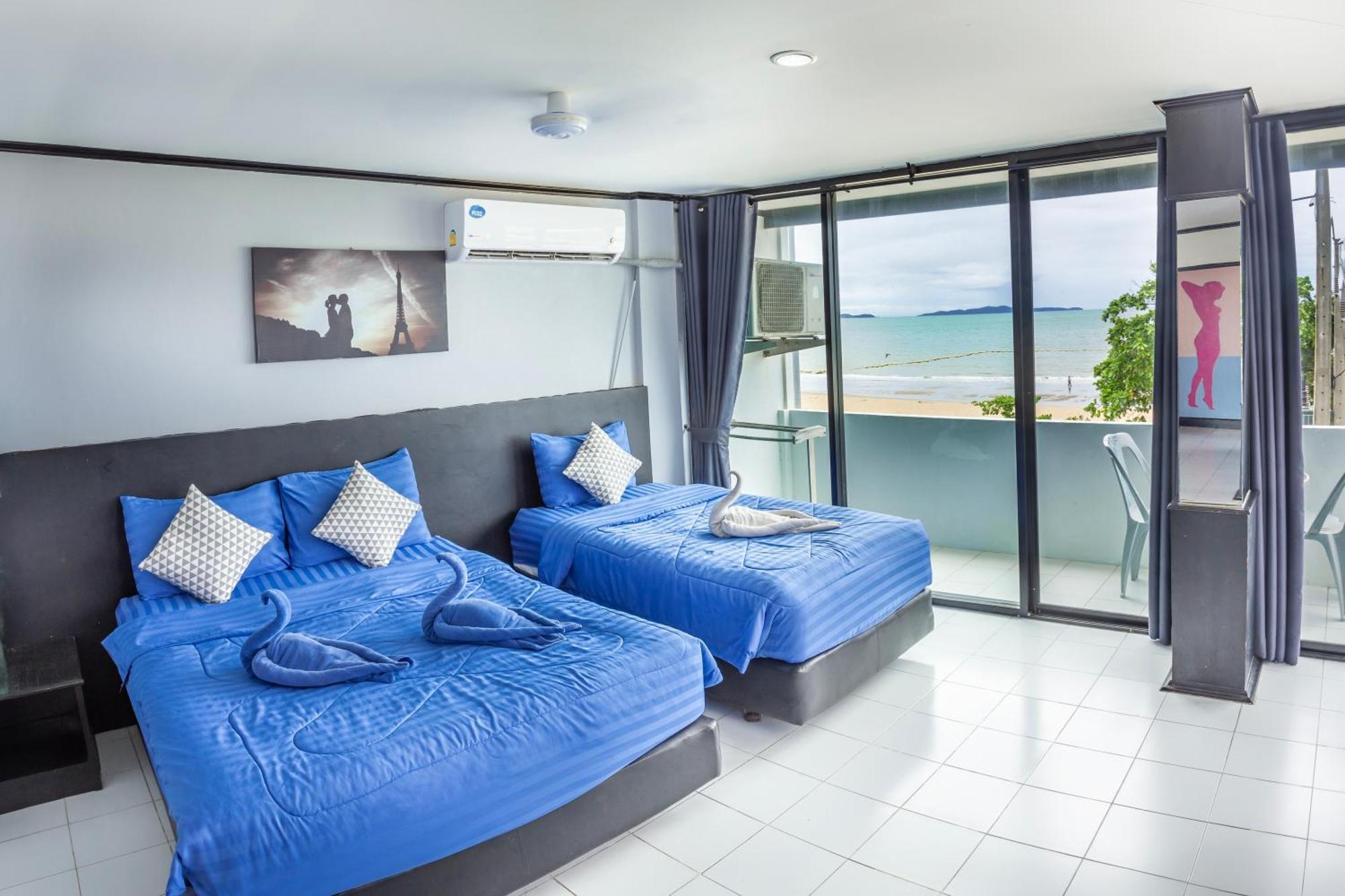 Happy - Beachfront Jomtien Beach