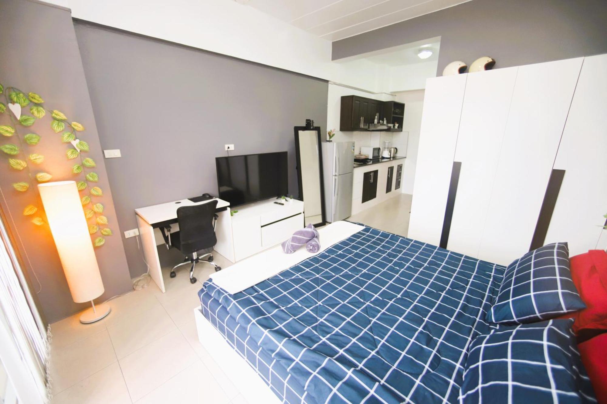 Apartment Front Rayong Condochain Ban Phe