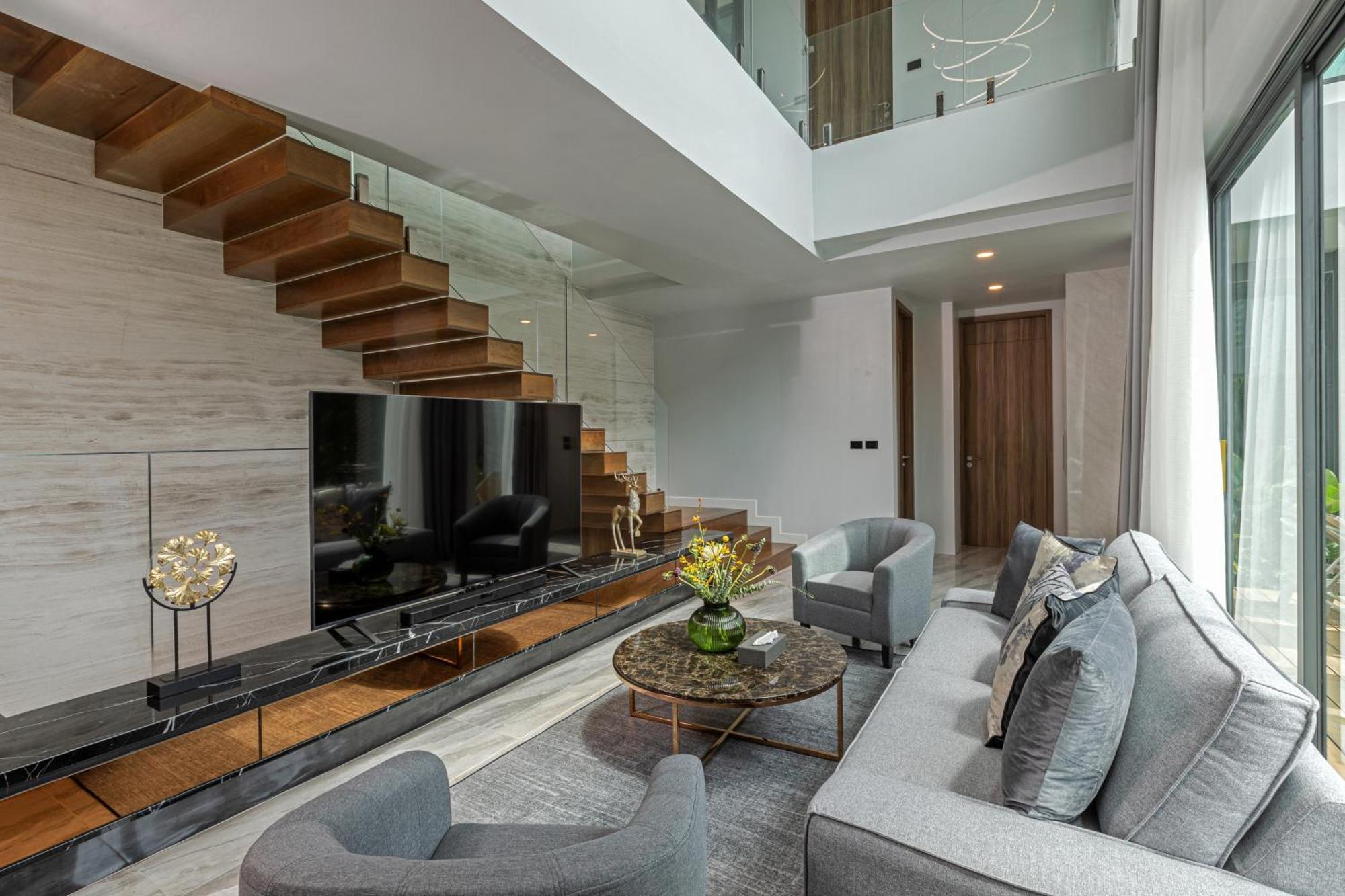 Mandla Collection, Tanya Villa
