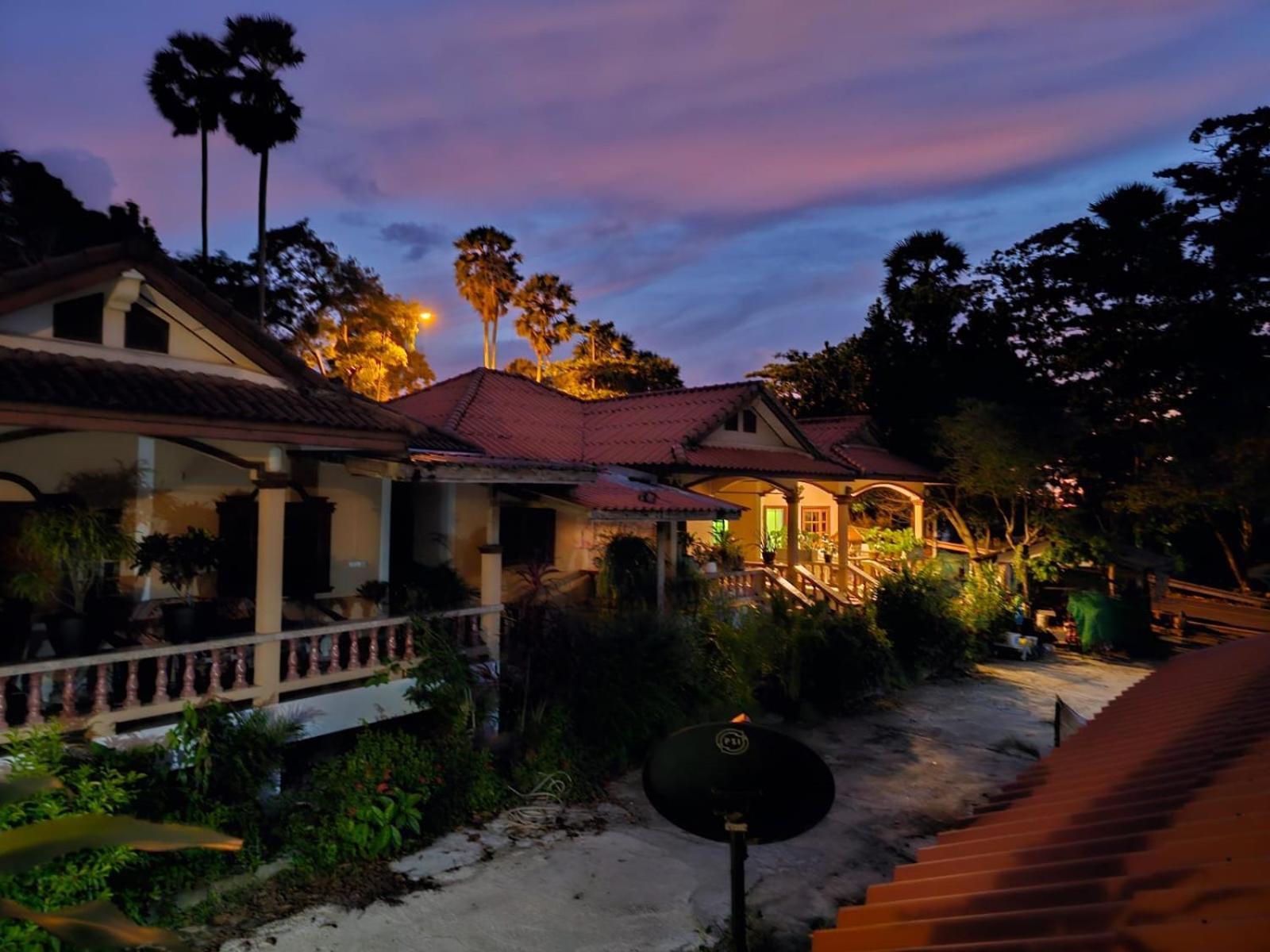 Beachfront South Of Holiday home Phuket