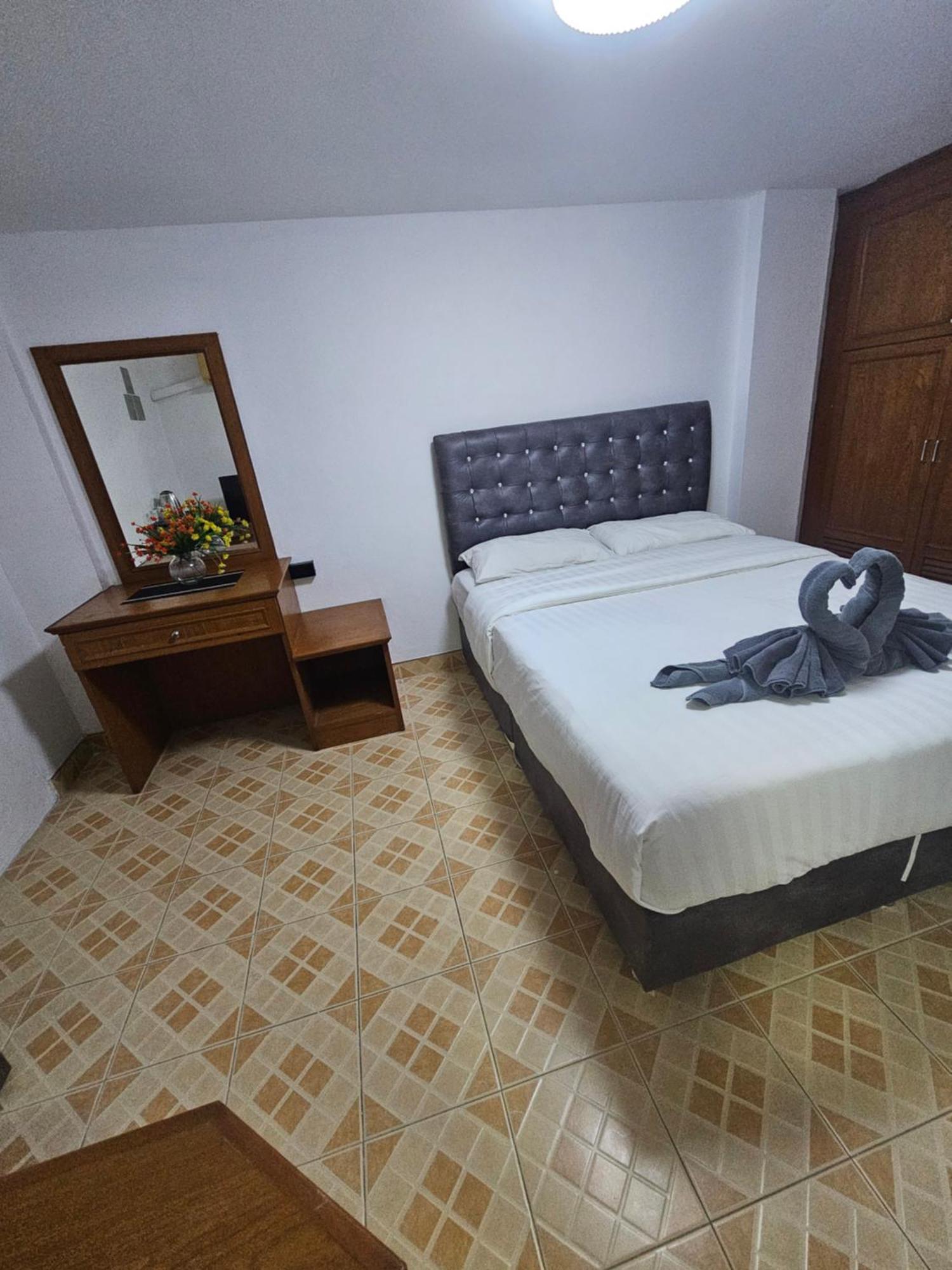 Candy Seaview Hotel Jomtien Beach