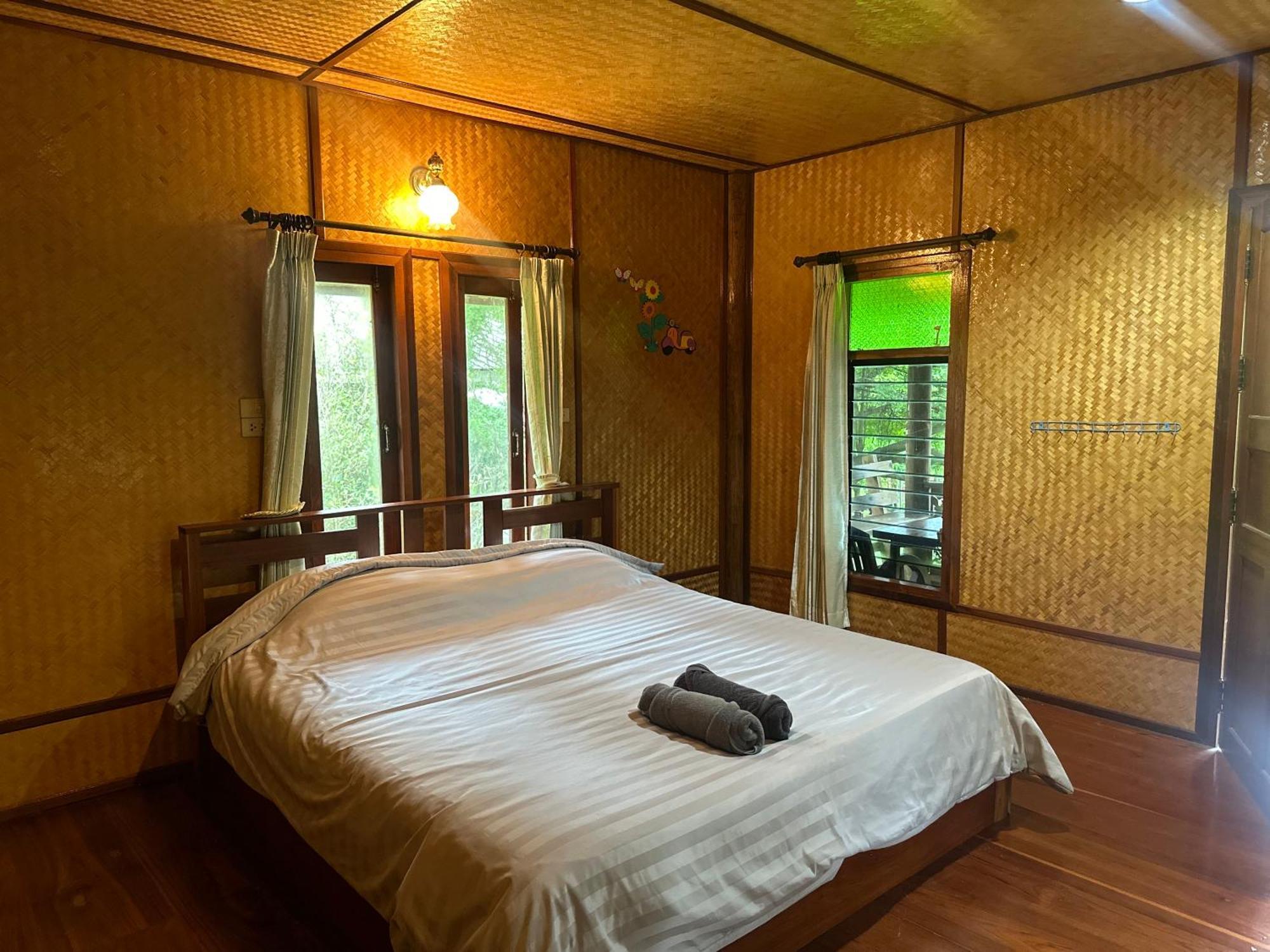 Fourtwoeight Pai Resort