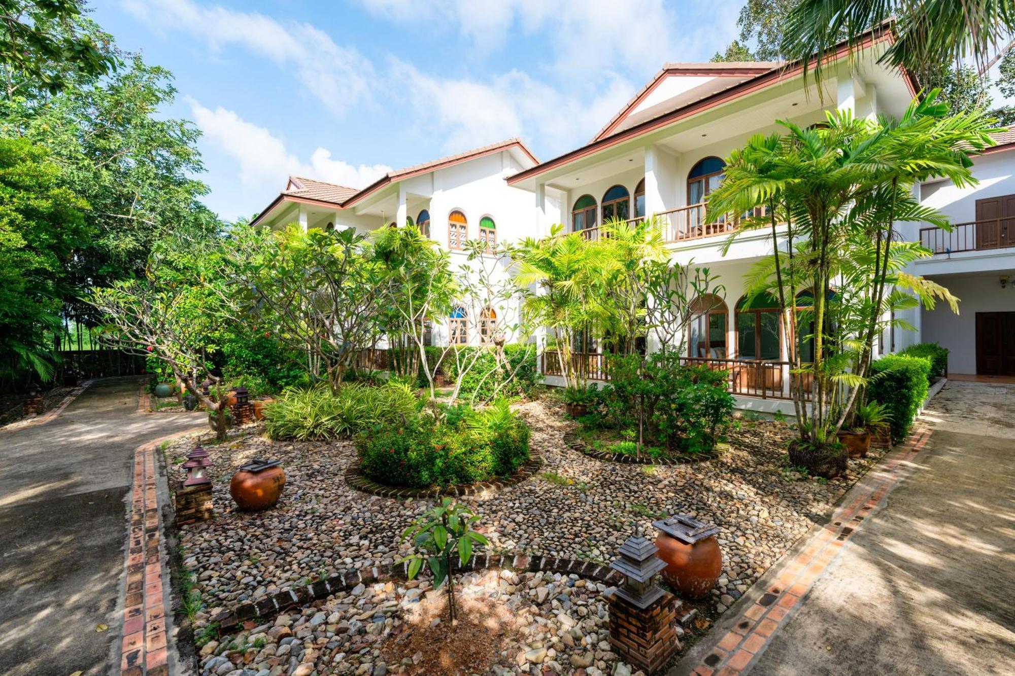 Resort Baan Imm Sook