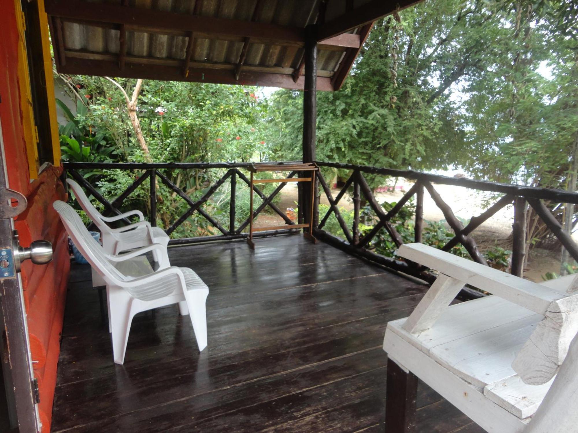 Ao Pong Guest house