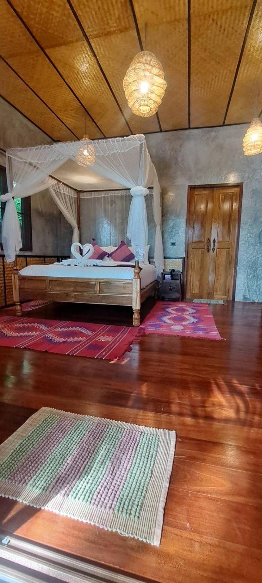 Viking Nature Resort Phi Phi Don
