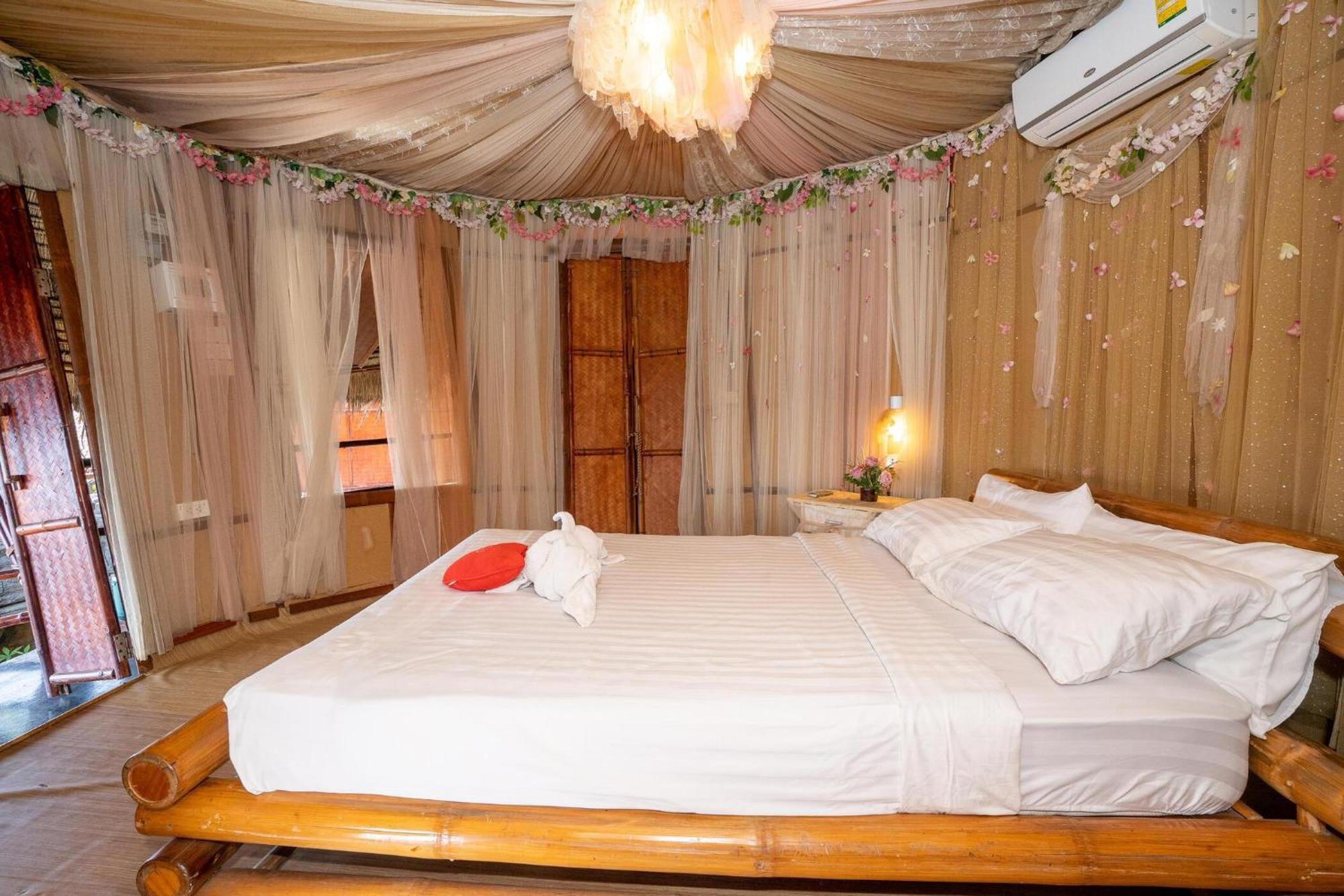 Villa Pareehut *
