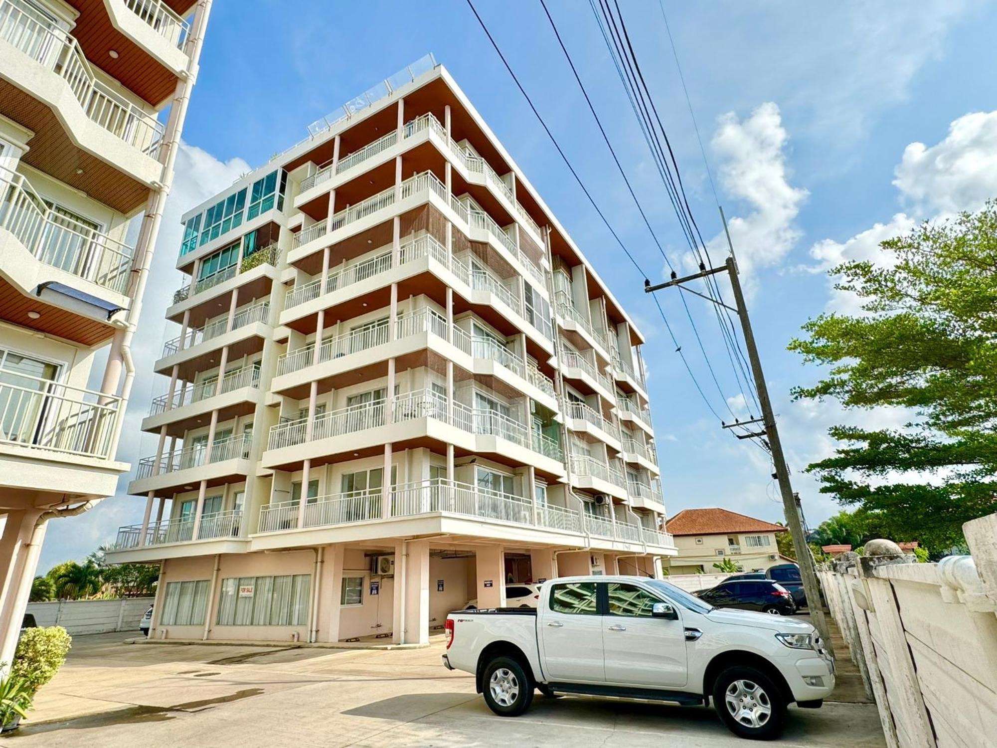 Apartment Mosaic - Mae Phim