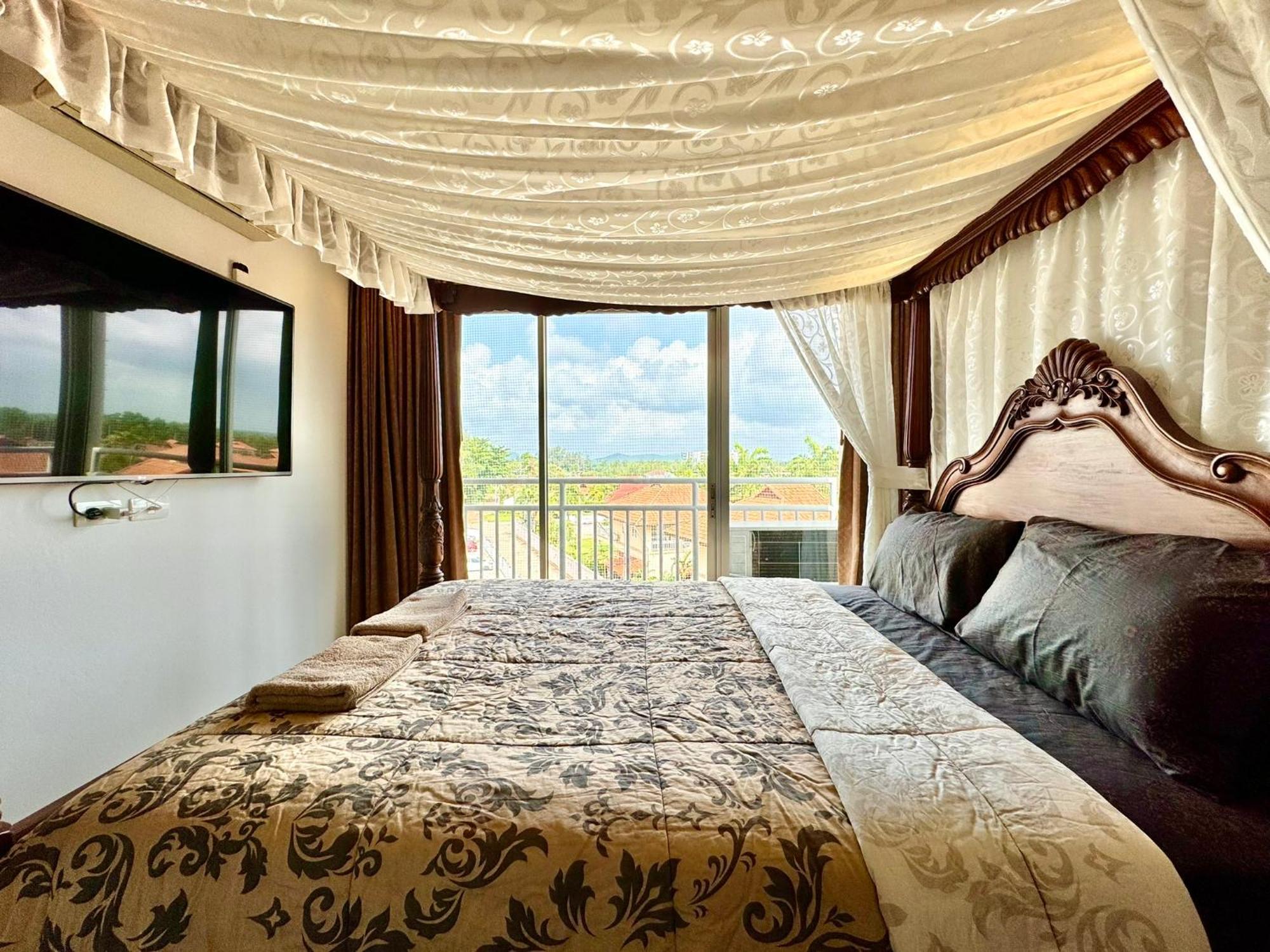 Apartment Mosaic - Mae Phim